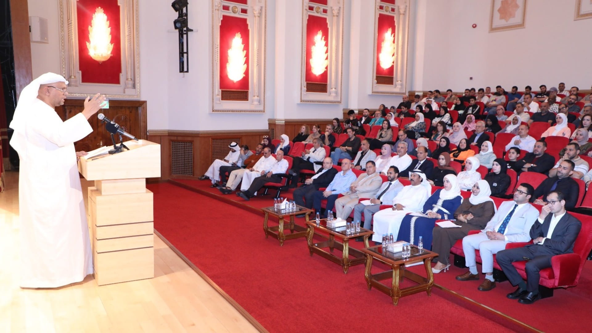 Verses weave rich tapestry of UAE’s journey at Poetry House 