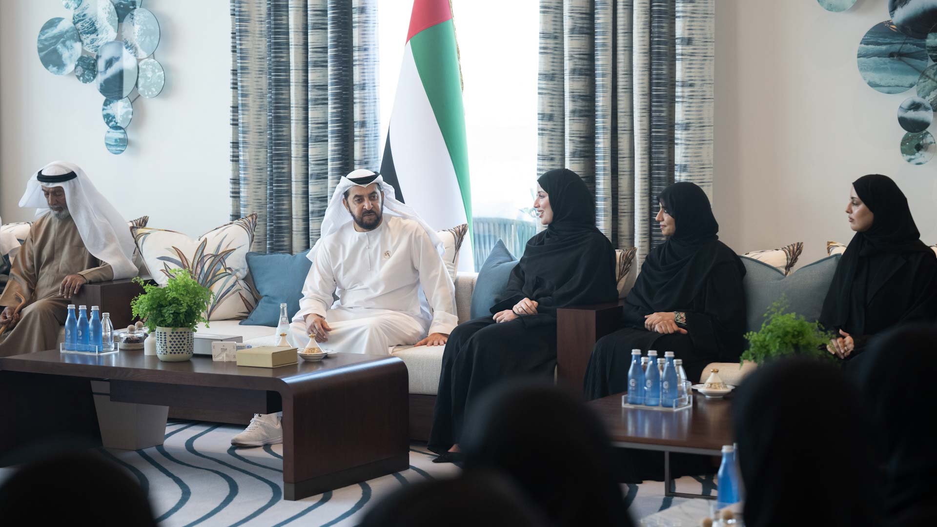 Hamdan bin Zayed meets senior citizens, officials, govt. employees 
