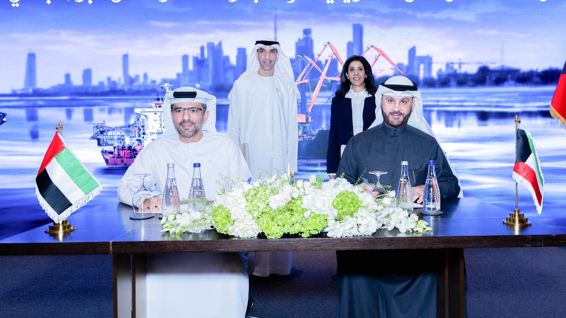 موانئ أبوظبي توقع مذكرة لتشغيل محطة حاويات ميناء الشعيبة الكويتي