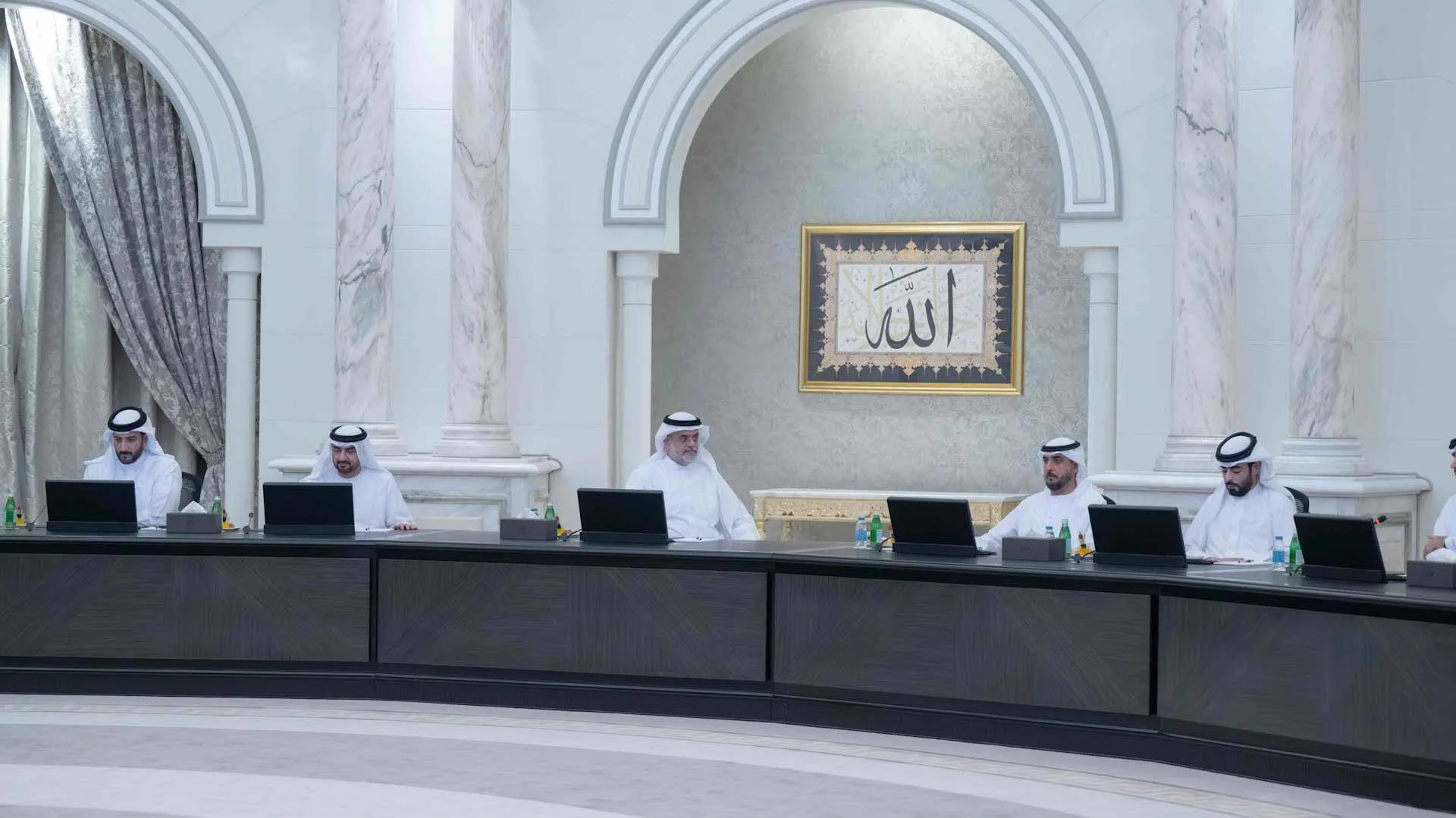 Sharjah Executive Council approves beekeeping licensing mechanism
