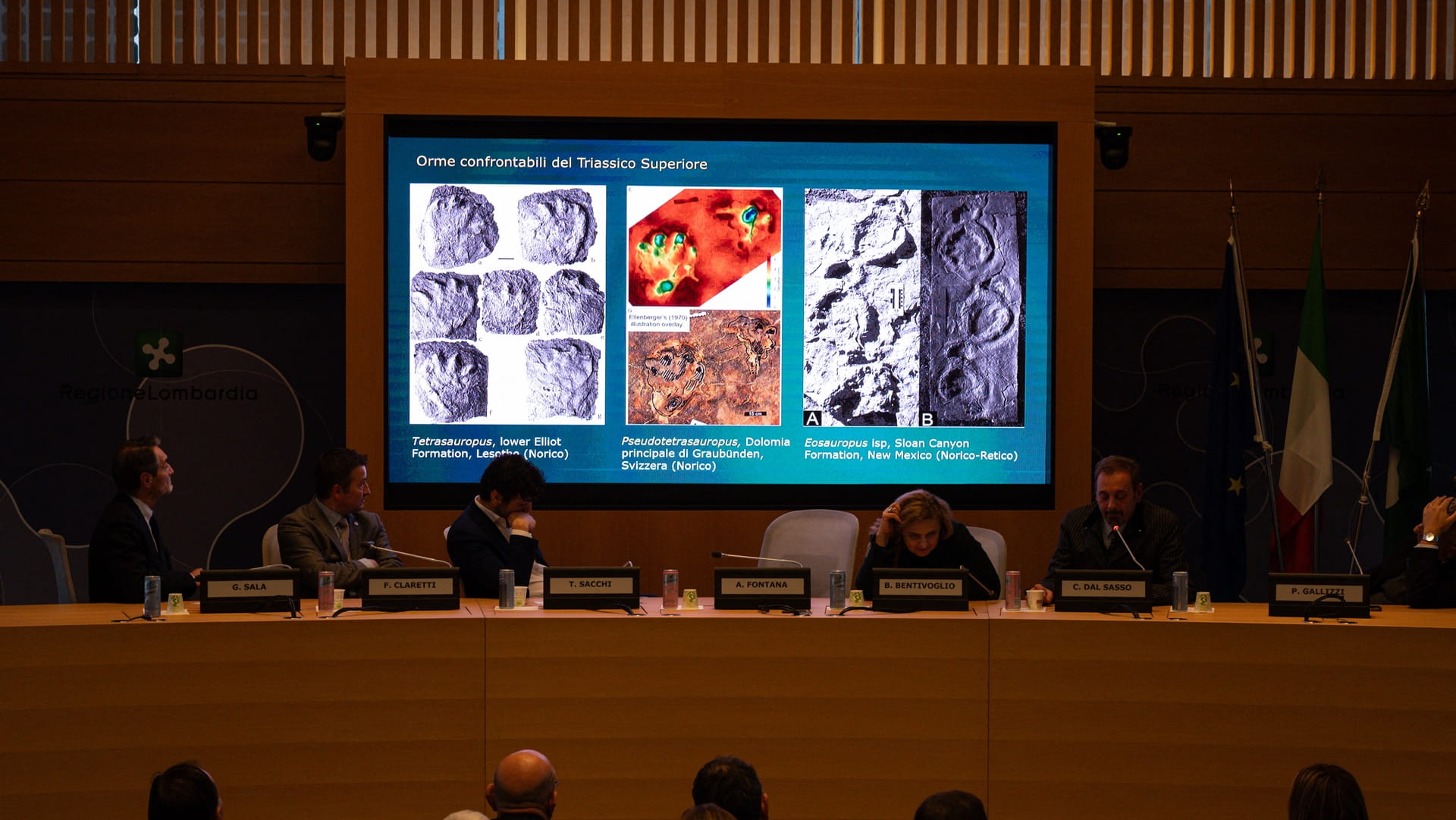 علماء حفريات يكتشفون آثار أقدام ديناصورات بجبال الألب في إيطاليا