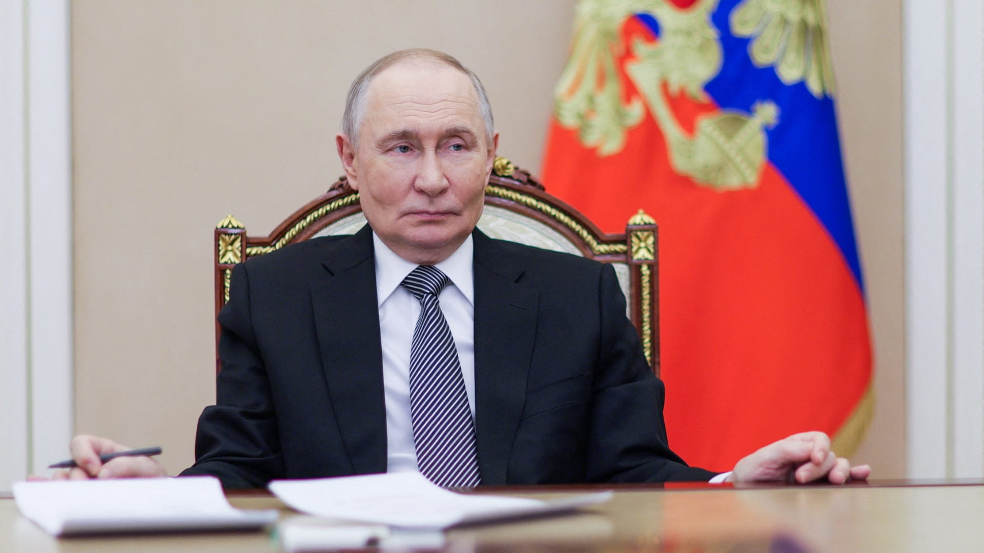 الرئيس الروسي فلاديمير بوتين خلال اجتماع في موسكو