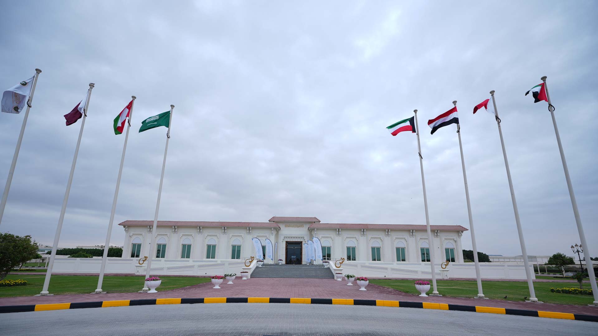 "التربوي للغة العربية" بالشارقة يحتفي باليوم العالمي للغة الضاد  