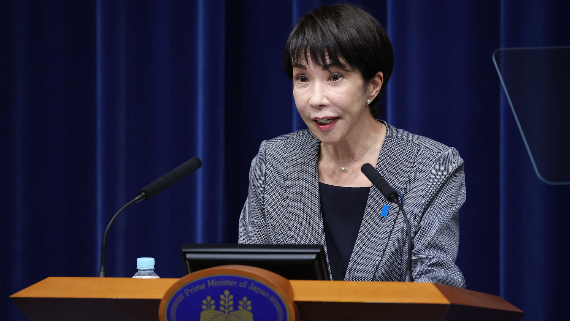 في رد جريء.. رئيسة وزراء اليابان تؤكد استعداد طوكيو للحوار مع بكين