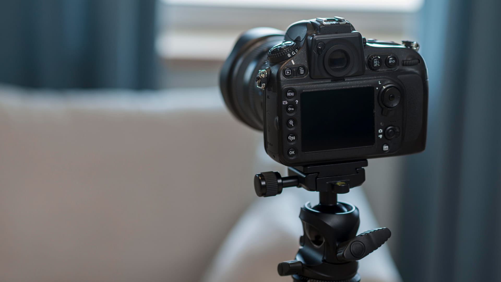 حكومة الإمارات تصدر مرسوماً بإنشاء وتنظيم الهيئة الوطنية للإعلام 