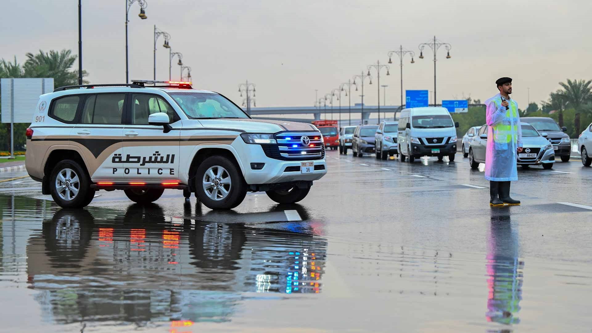 شرطة الشارقة: الجاهزية للمنخفض وتضافر الجهود عززا السلامة العامة 