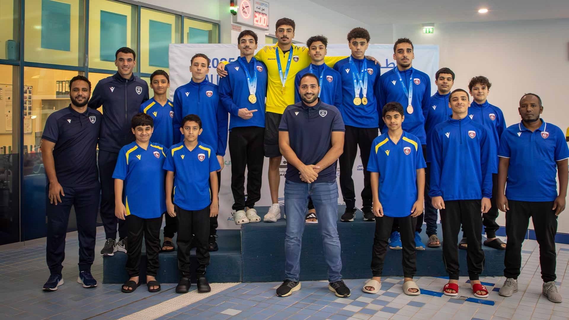 فريق الحمرية للسباحة يحصد 8 ميداليات ملونة في بطولة الاتحاد