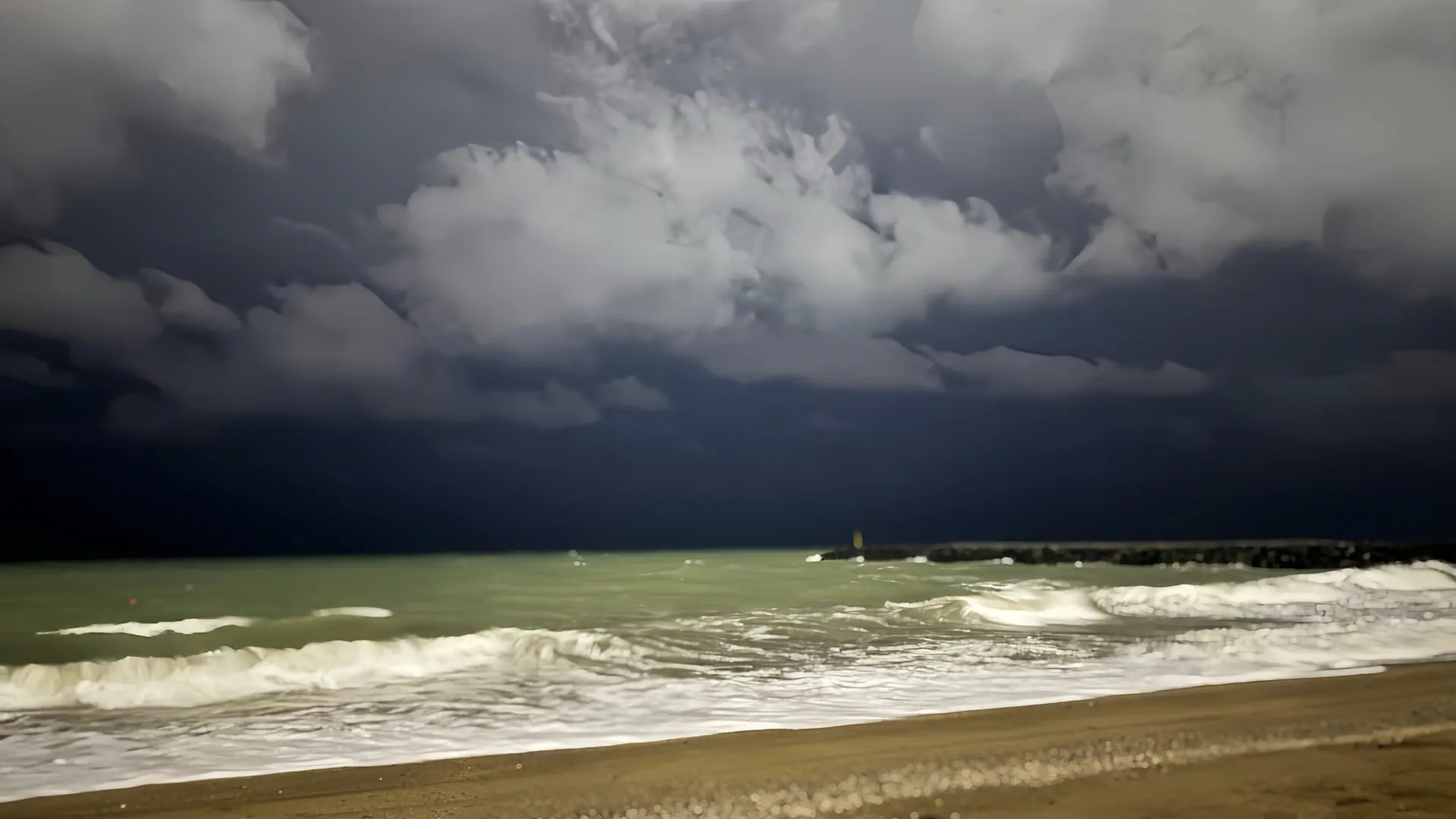 NCM forecasts humid weather, chance of fog from 23 to 27 December 