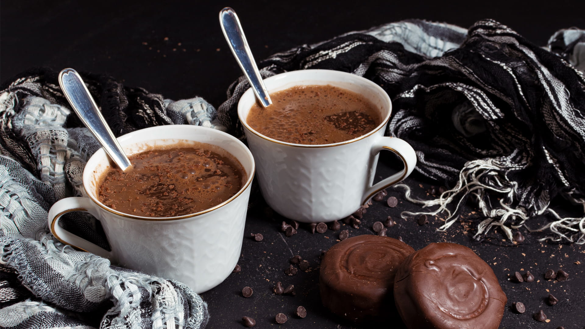 بشرى سارة لمحبي الشوكولا.. تناول مشروب الكاكاو يحافظ على صحة القلب 