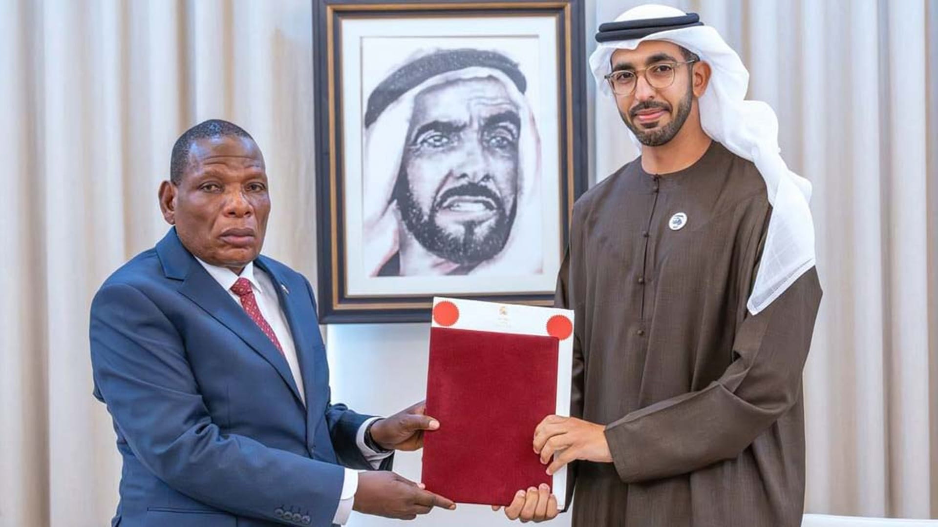 Shakhboot bin Nahyan receives letter from Malawian President 