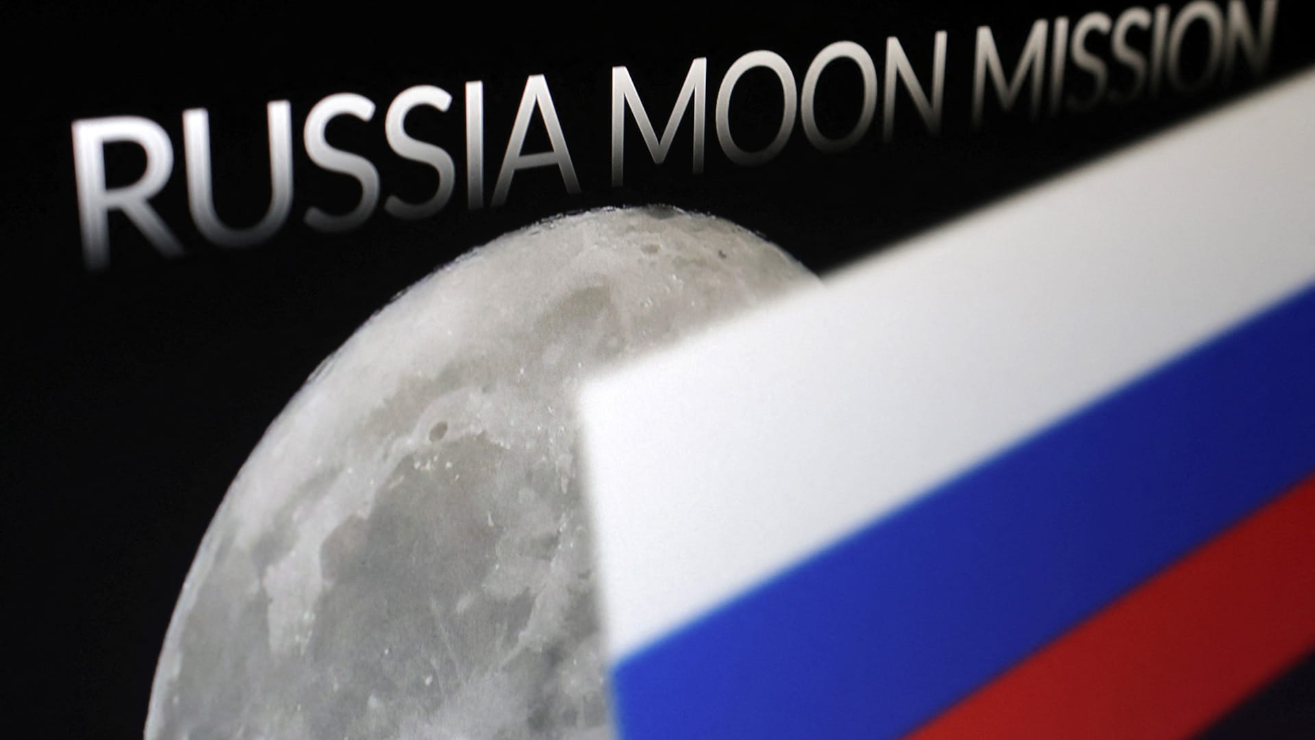 لاسترجاع أمجادها.. روسيا ستبني محطة طاقة نووية على القمر خلال عقد