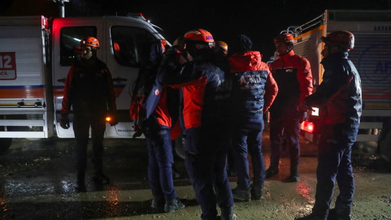 تركيا تؤكد تلقيها بلاغاً بعطل كهربائي قبيل تحطم الطائرة الليبية