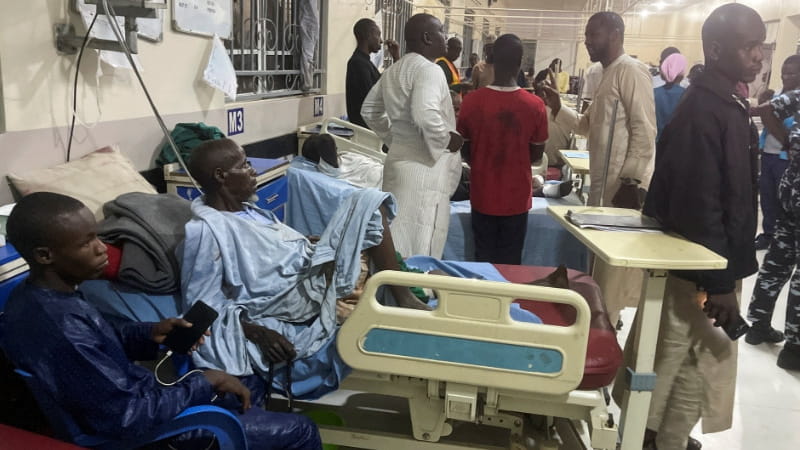 وفاة 5 أشخاص وإصابة 35 خلال هجوم بعبوة ناسفة على مسجد في نيجيريا