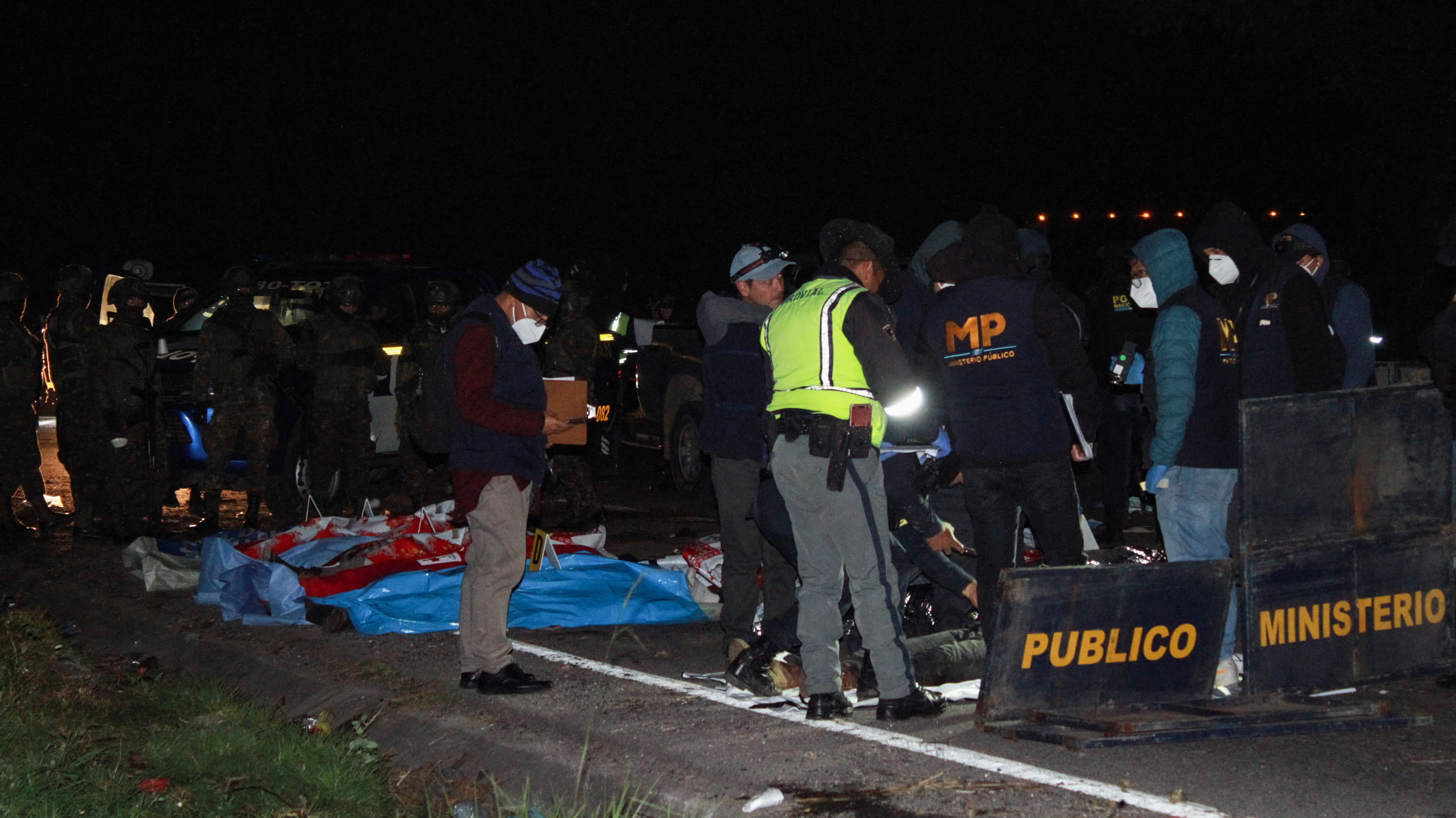 سقوط حافلة ركاب في وادٍ يدمي غواتيمالا بـ15 وفاة و20 إصابة 