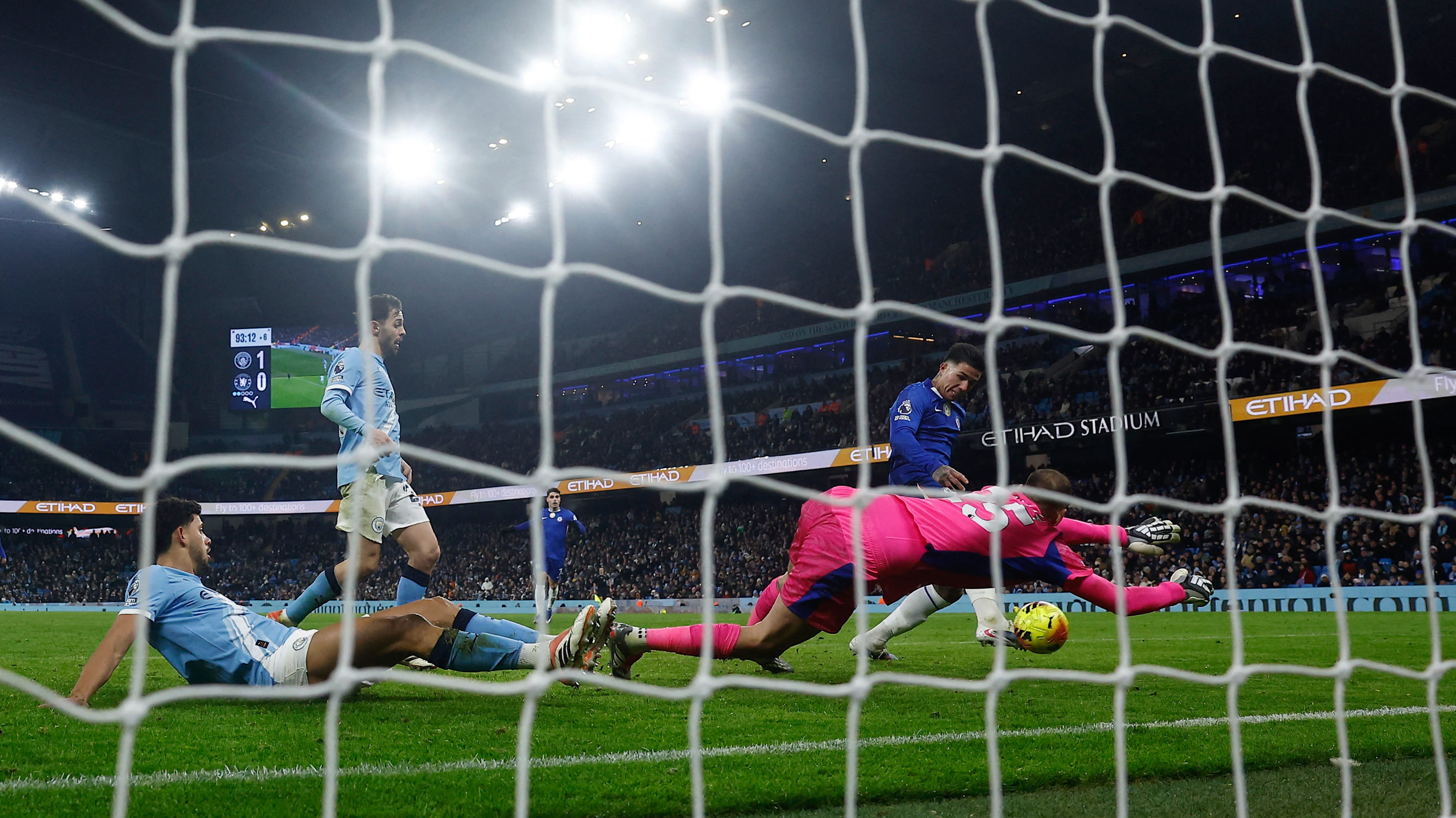 Man City held by Chelsea in major title blow