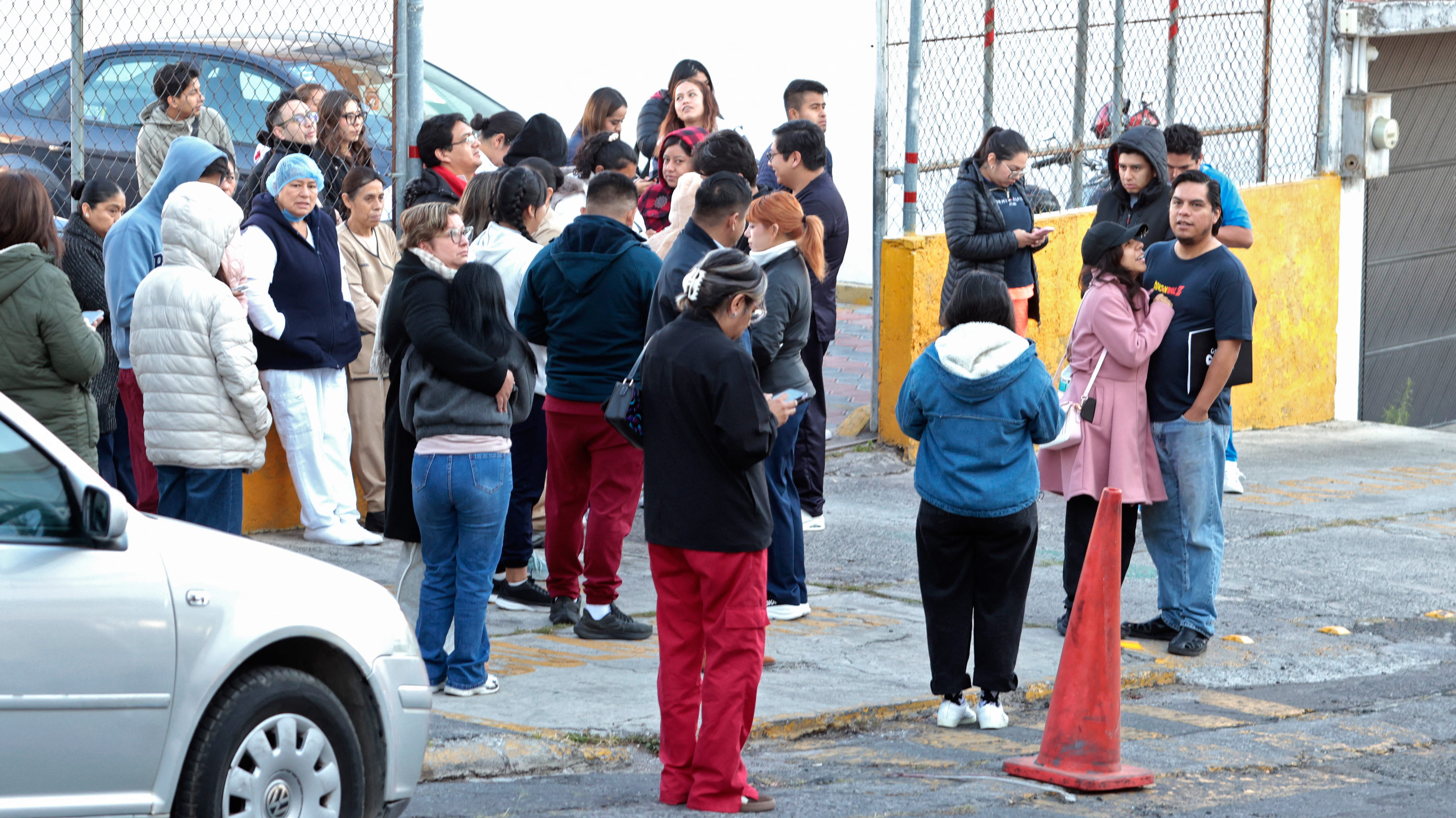 زلزال بقوة 6.5 درجة يهز المكسيك ويجبر الرئيسة على تعليق مؤتمرها