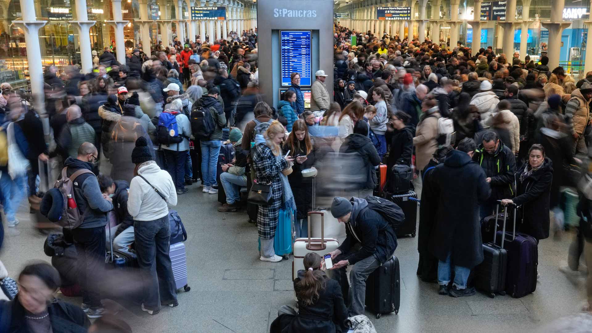 نفق المانش يستأنف رحلات "يوروستار" بعد أعطال فنية مفاجئة 