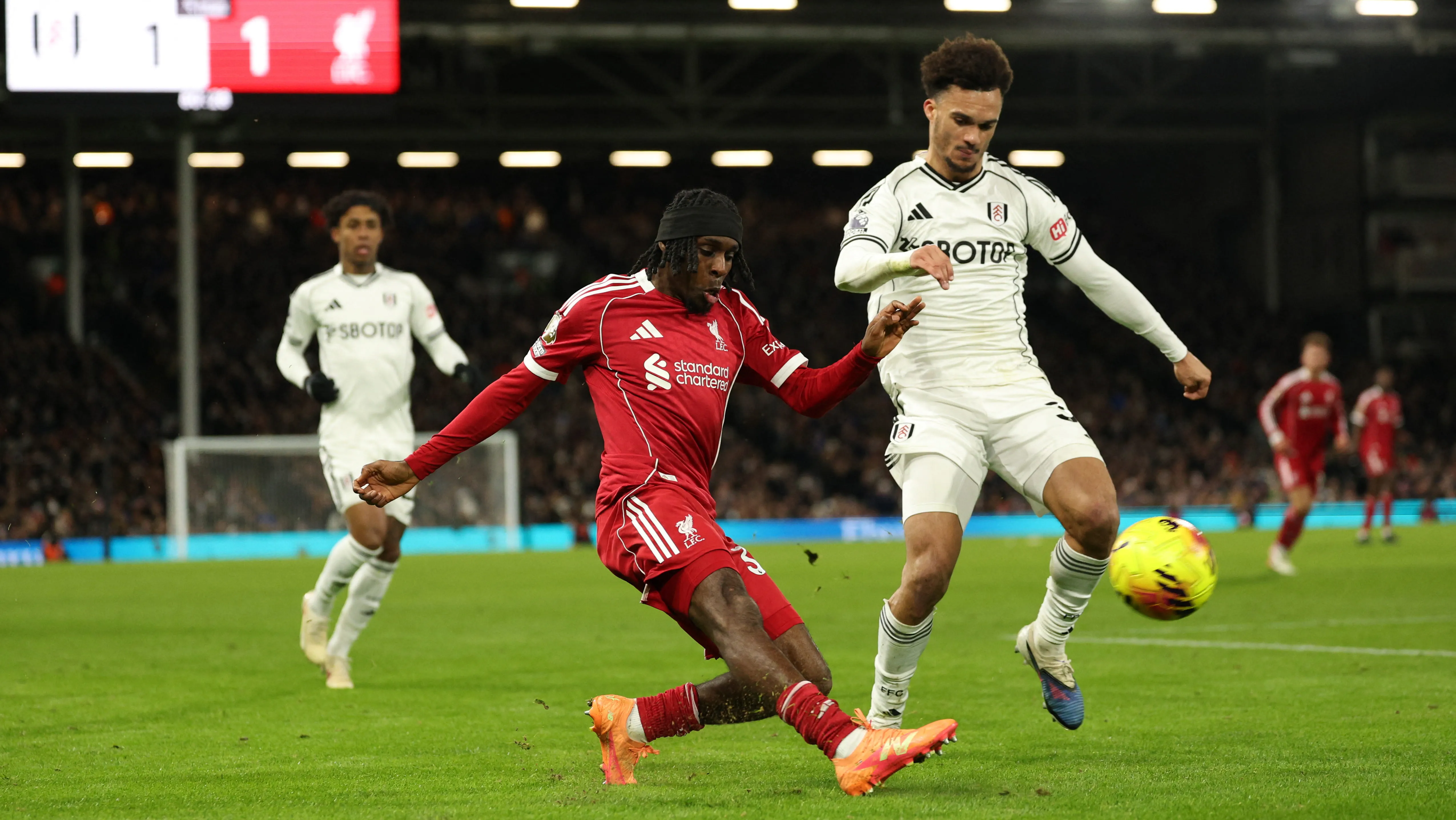 Fulham hold Liverpool to thrilling 2-2 draw in Premier League