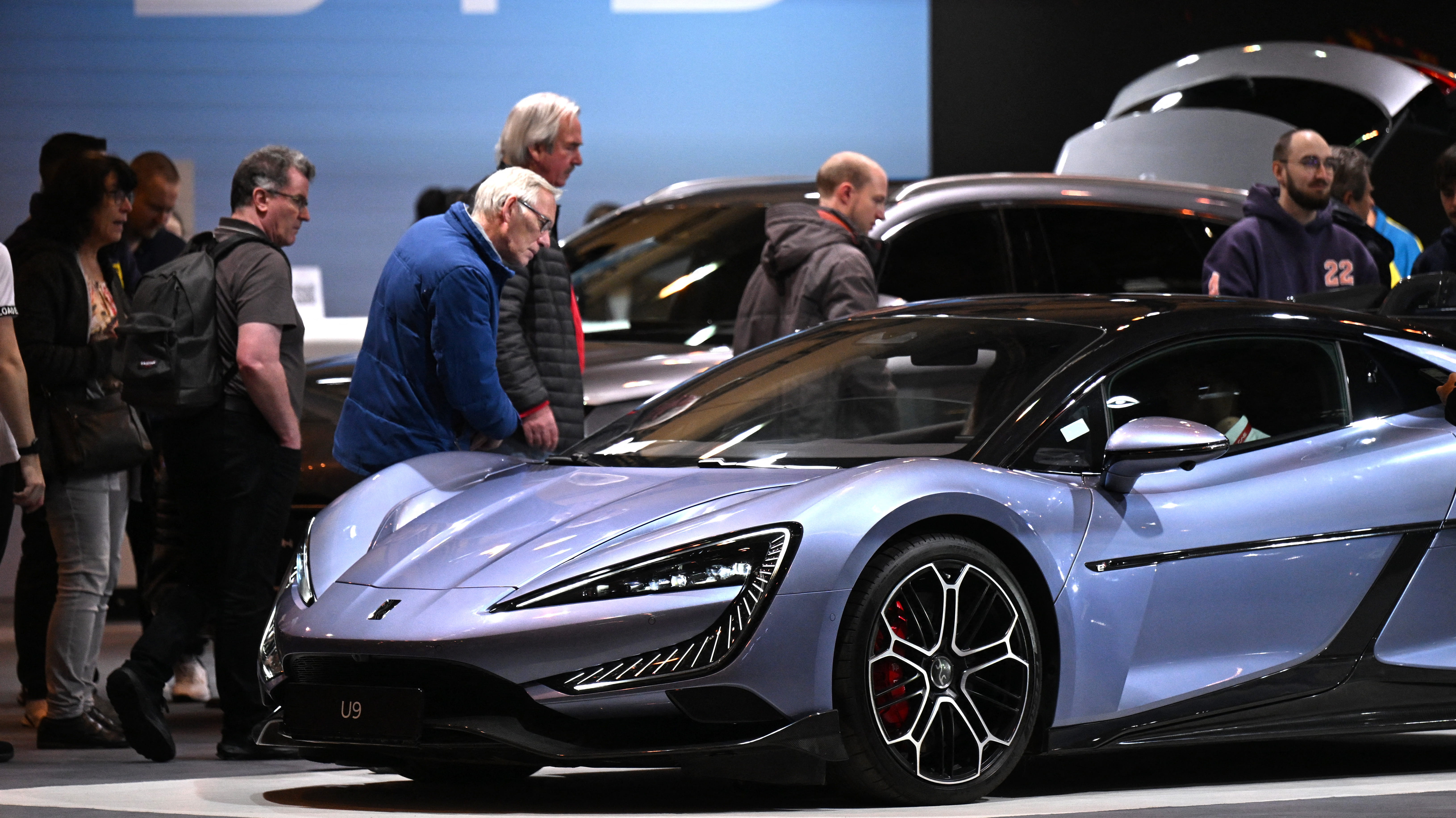 "بي. واي. دي" الصينية تسجل أضعف نمو بالمبيعات في 5 سنوات