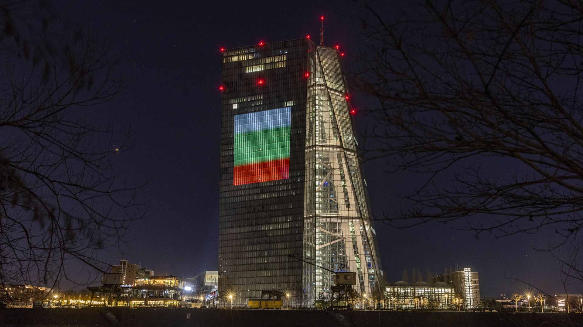 بلغاريا تعتمد "اليورو" مطلع 2026 لتعزيز استقرارها المالي 