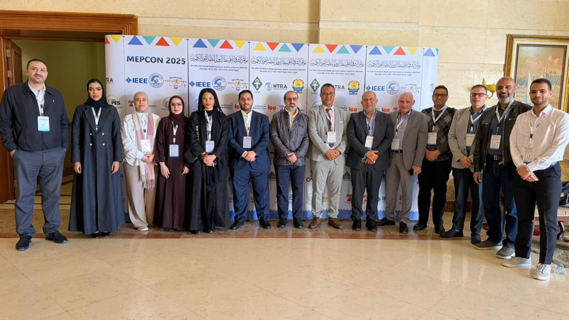 "كهرباء الشارقة" والجامعة الأميركية تعرضان أوراقاً علمية في مصر 