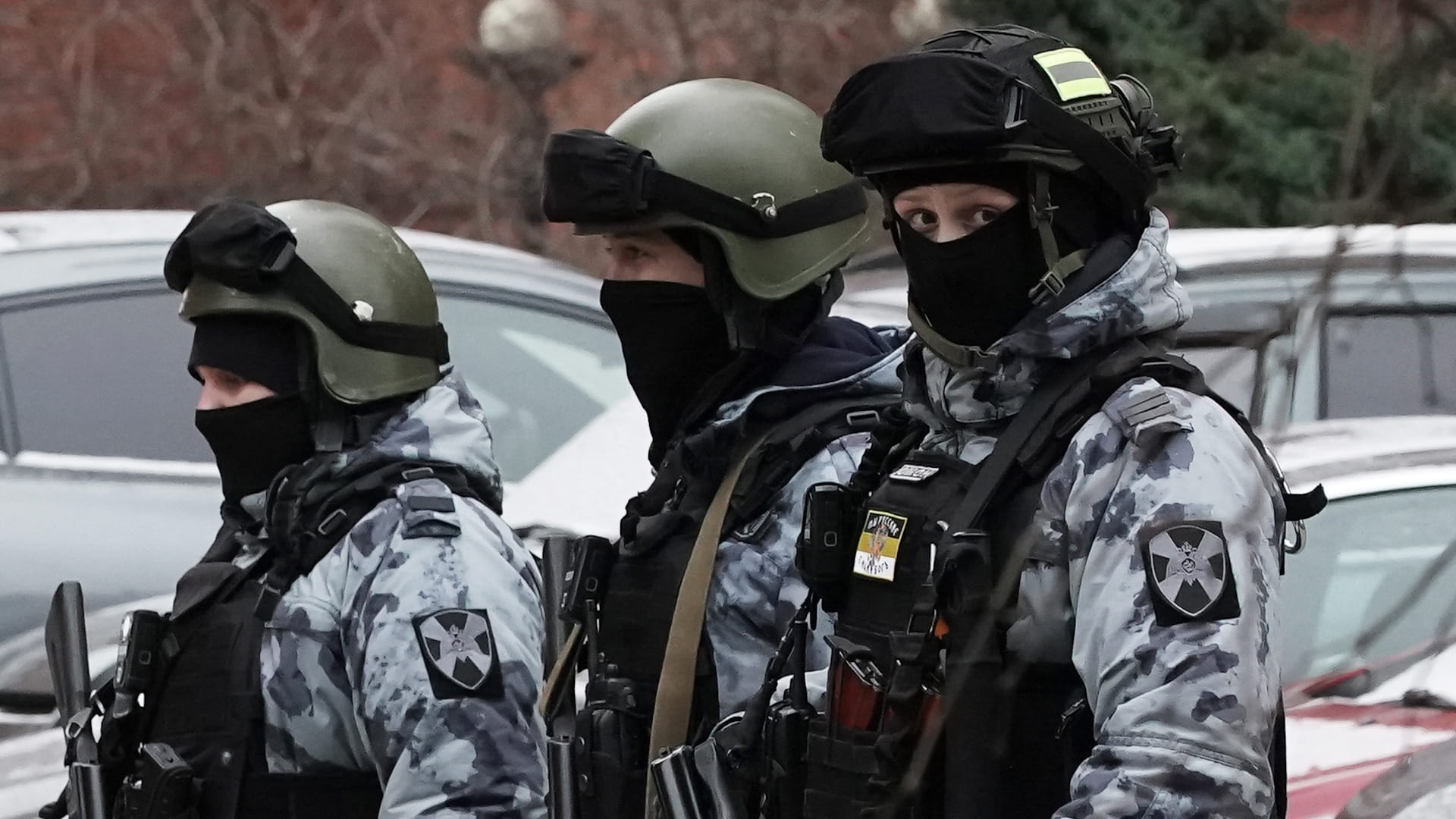 مقتل وإصابة 5 أشخاص بانفجار في مبنى سكني غرب موسكو 