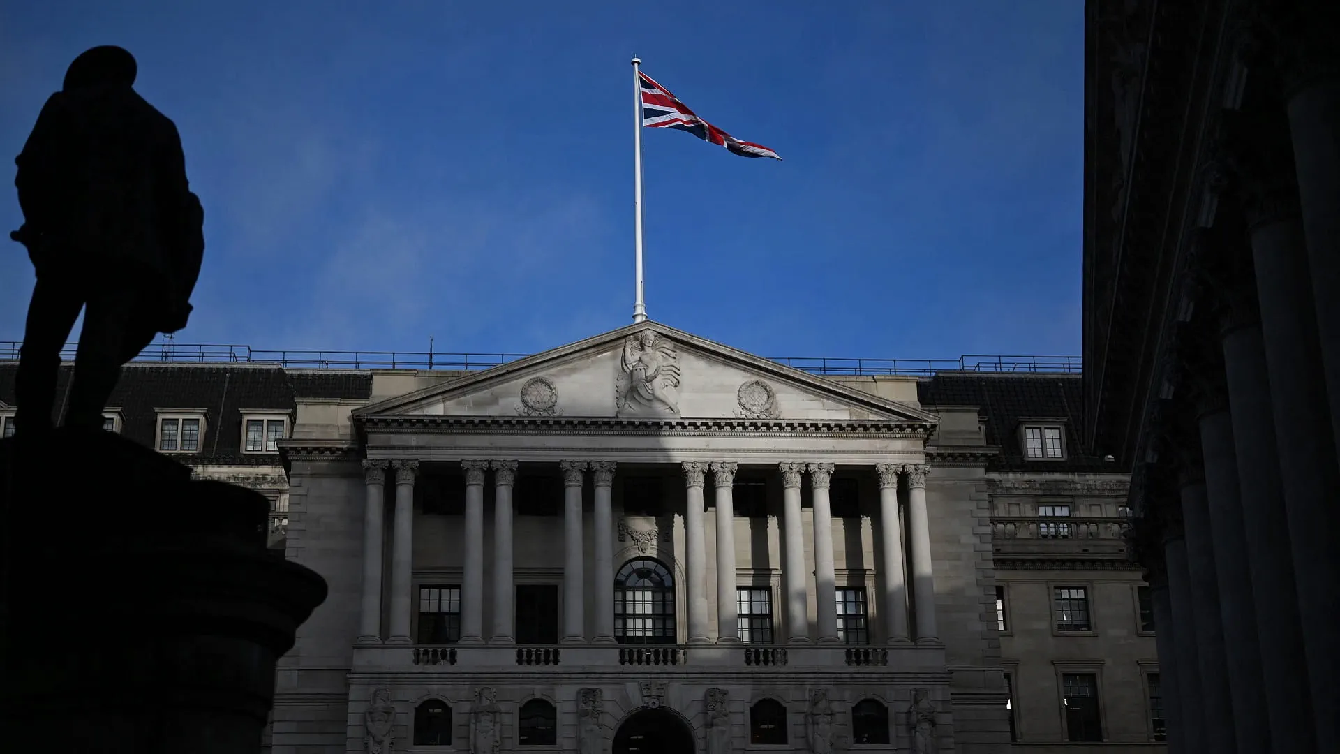Bank of England set to cut interest rate