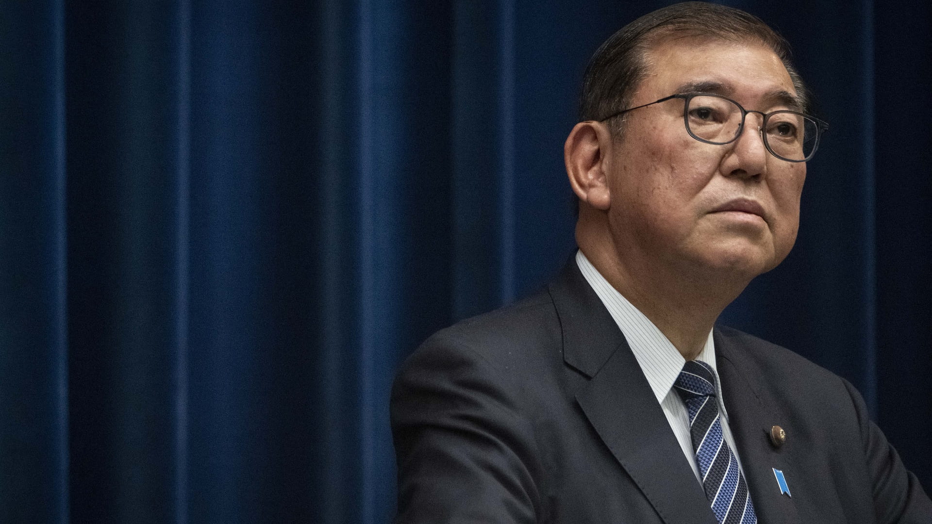 Japan PM heads to US for Trump summit