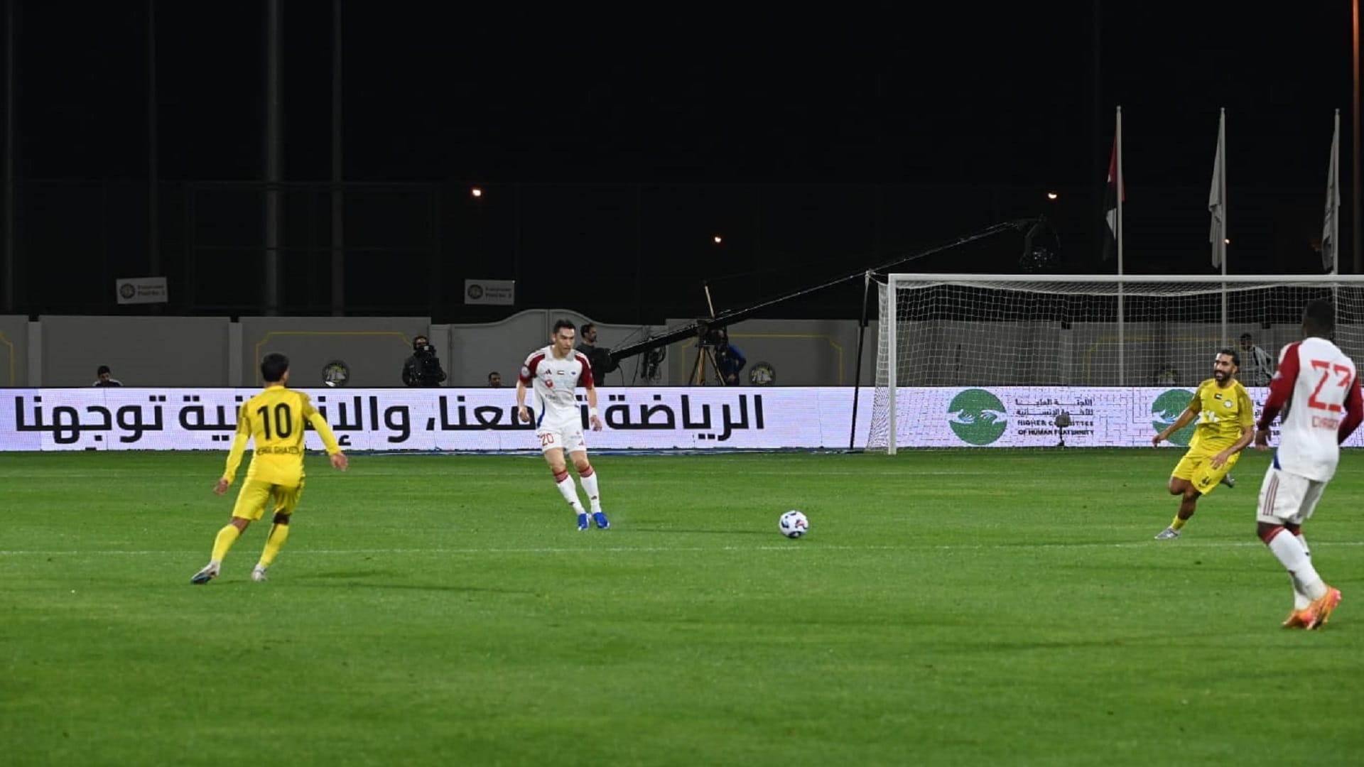 كلباء يوقف انتصارات الشارقة في دوري أدنوك للمحترفين