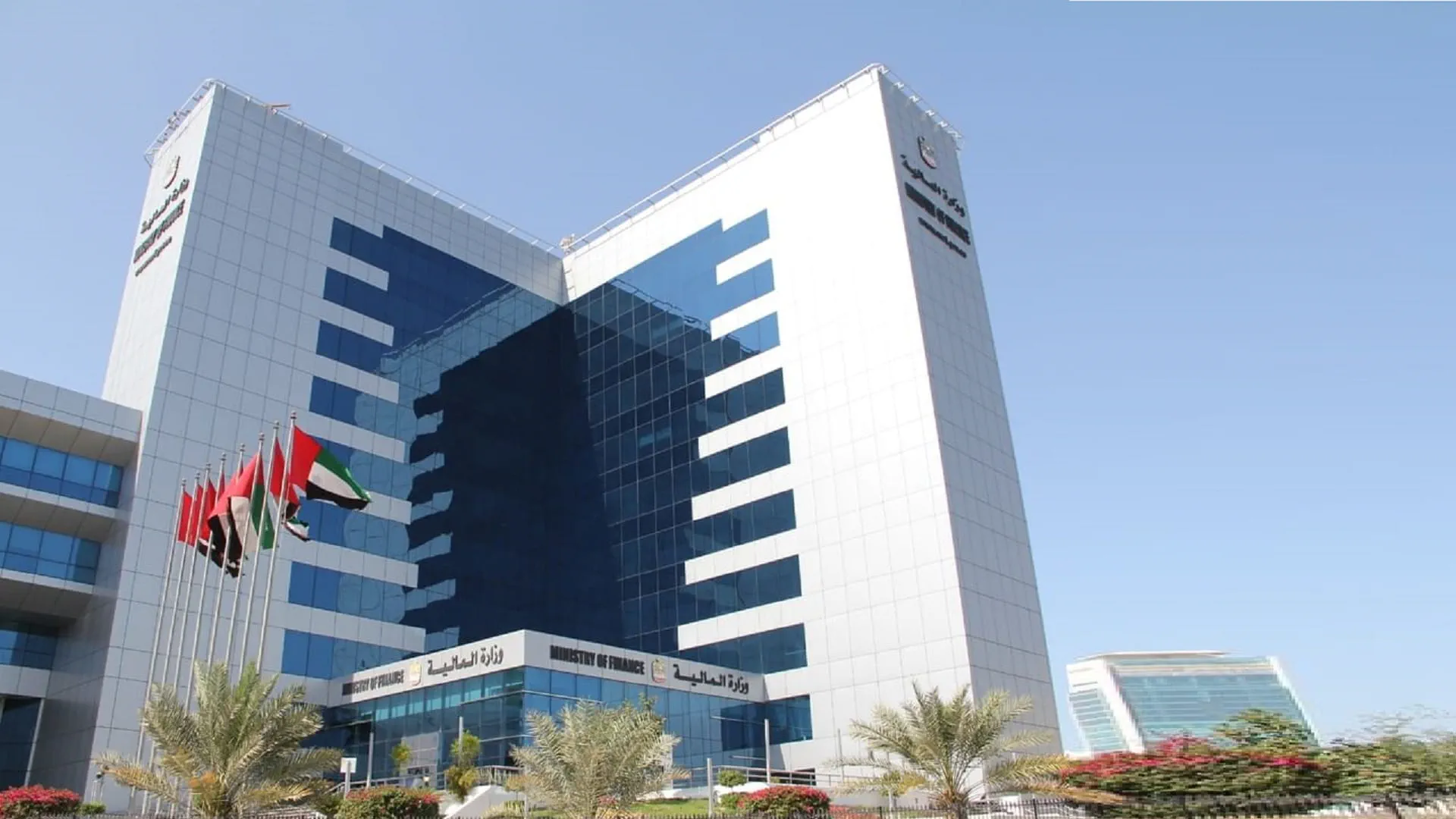 محمد الحسيني ونائب رئيس ديوان رئاسة روسيا يبحثان تعزيز التعاون 