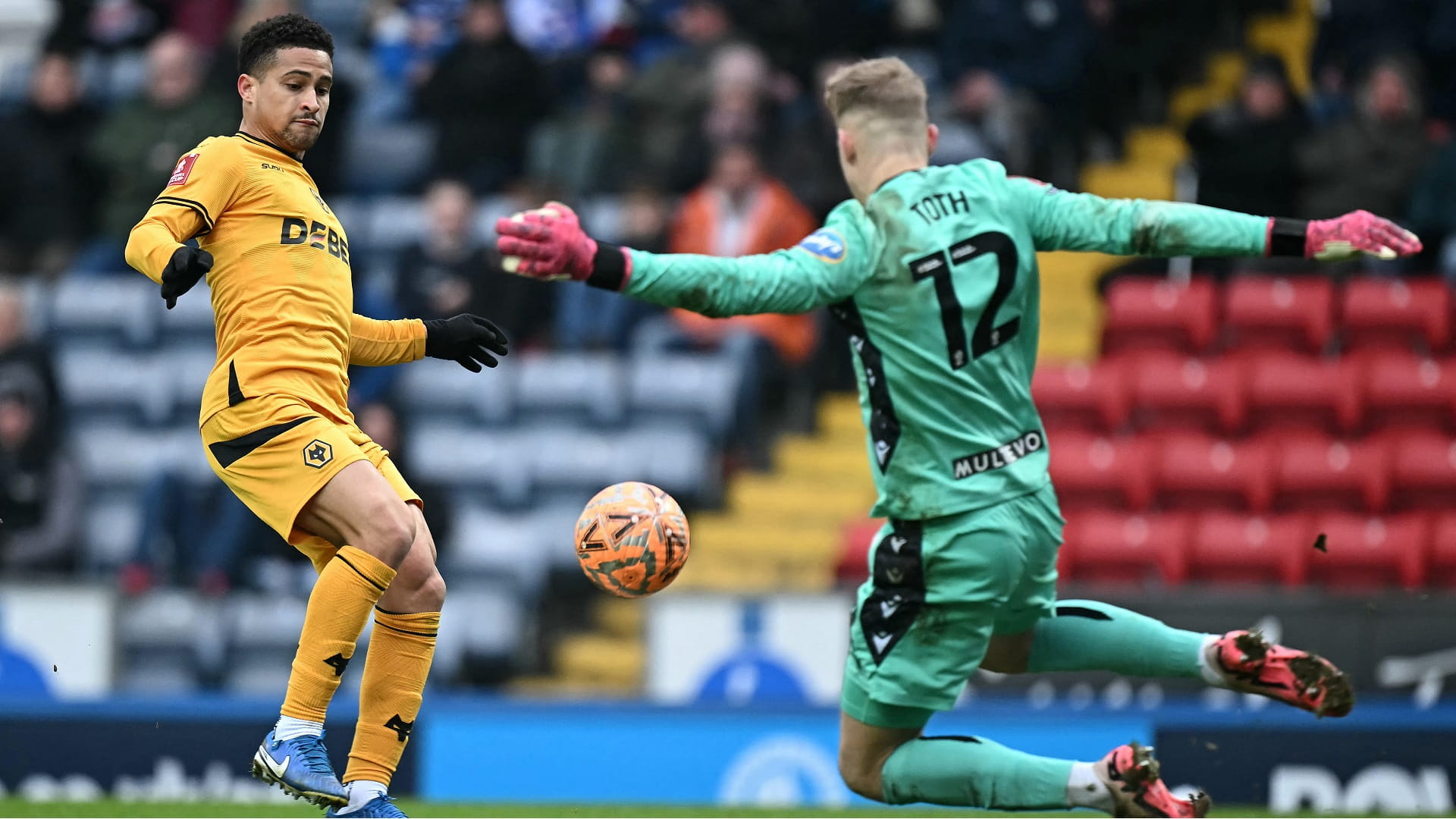 وولفرهامبتون يتأهل لدور الـ 16 بكأس إنجلترا لكرة القدم 