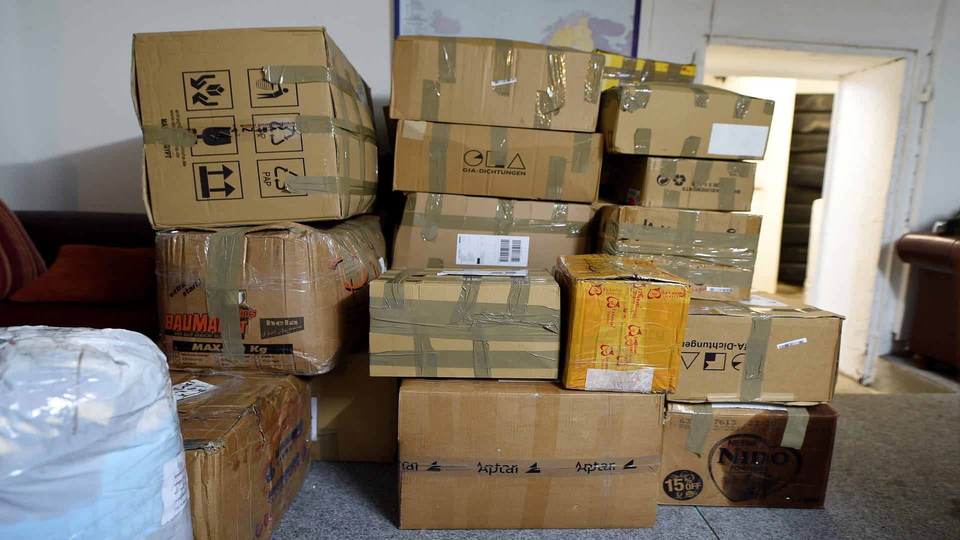 تركيا تعلن رفع القيود المفروضة على تصدير البضائع والمنتجات السورية