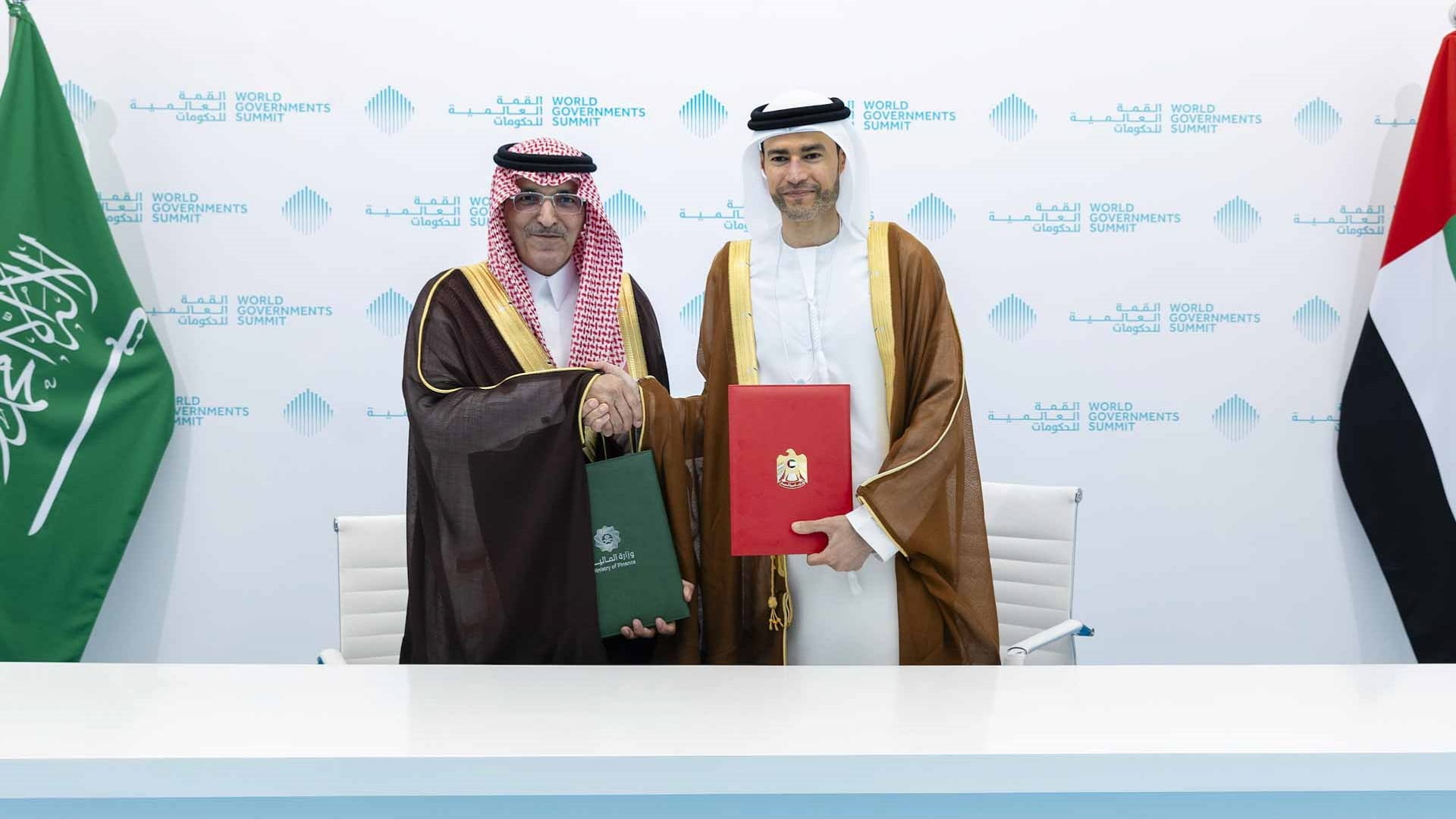 الإمارات توقع اتفاقيات تعاون مع السعودية وإسواتيني وسريلانكا 