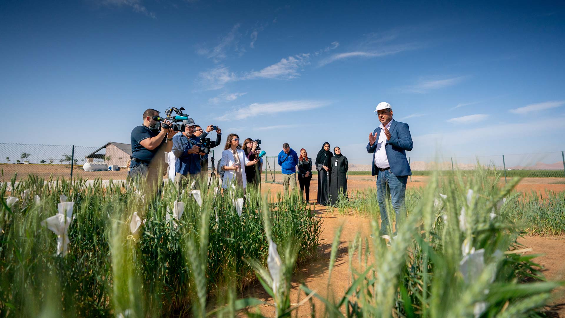 نادي الشارقة للصحافة ينظم جولة إعلامية دولية لاستكشاف نهضة الإمارة  