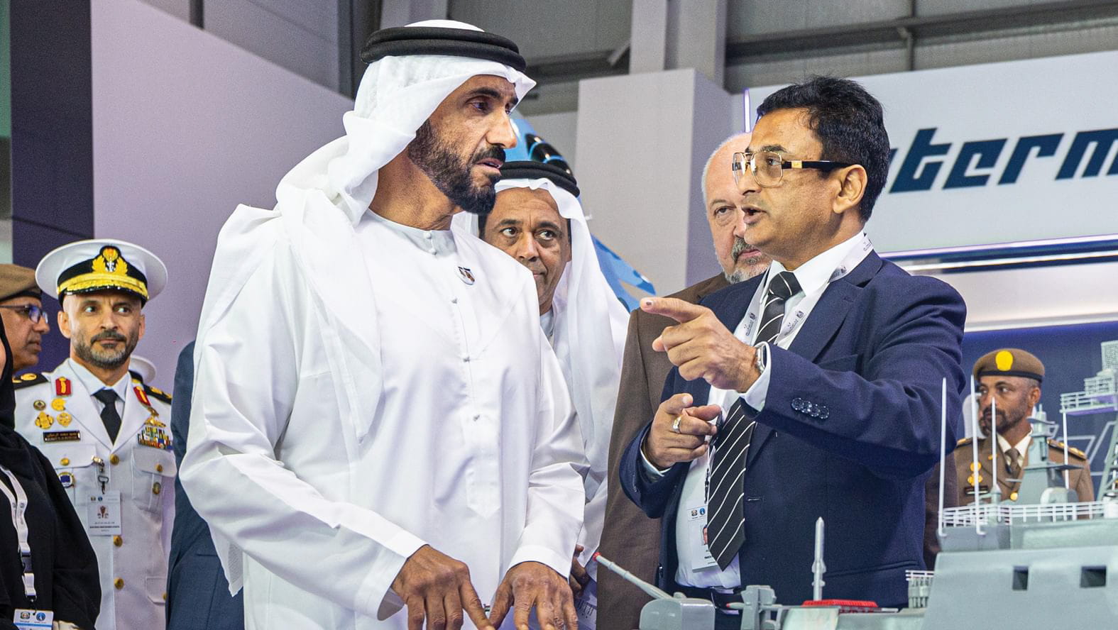 تحت رعاية رئيس الدولة.. نهيان بن زايد يفتتح معرض "نافدكس 2025"