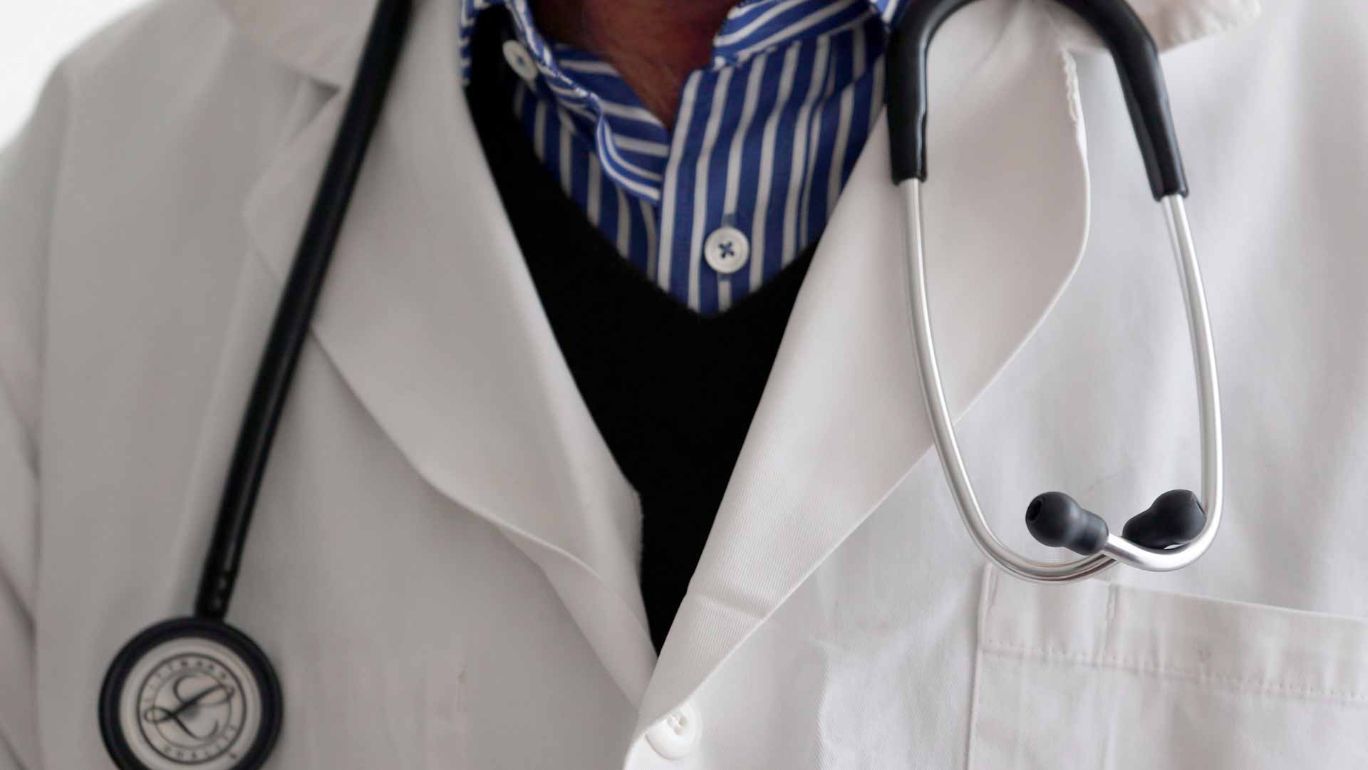 لا تتعجب..الذكاء الاصطناعي يتفوق على الجراحين في كتابة تقارير طبية 