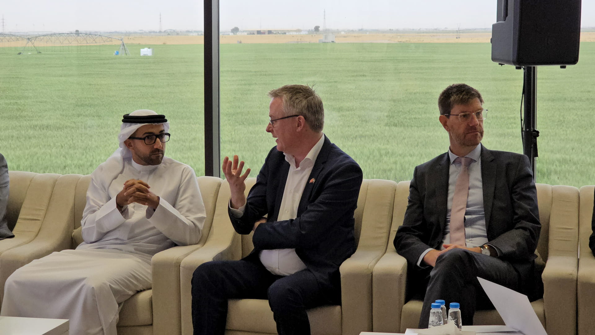 الشارقة تبحث سبل تعزيز التعاون في المجالات الزراعية مع الدنمارك