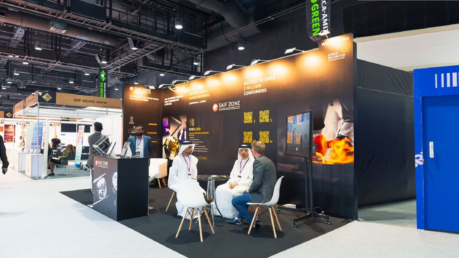 حرة مطار الشارقة تشارك بمعرض بانكوك للأحجار الكريمة والمجوهرات 