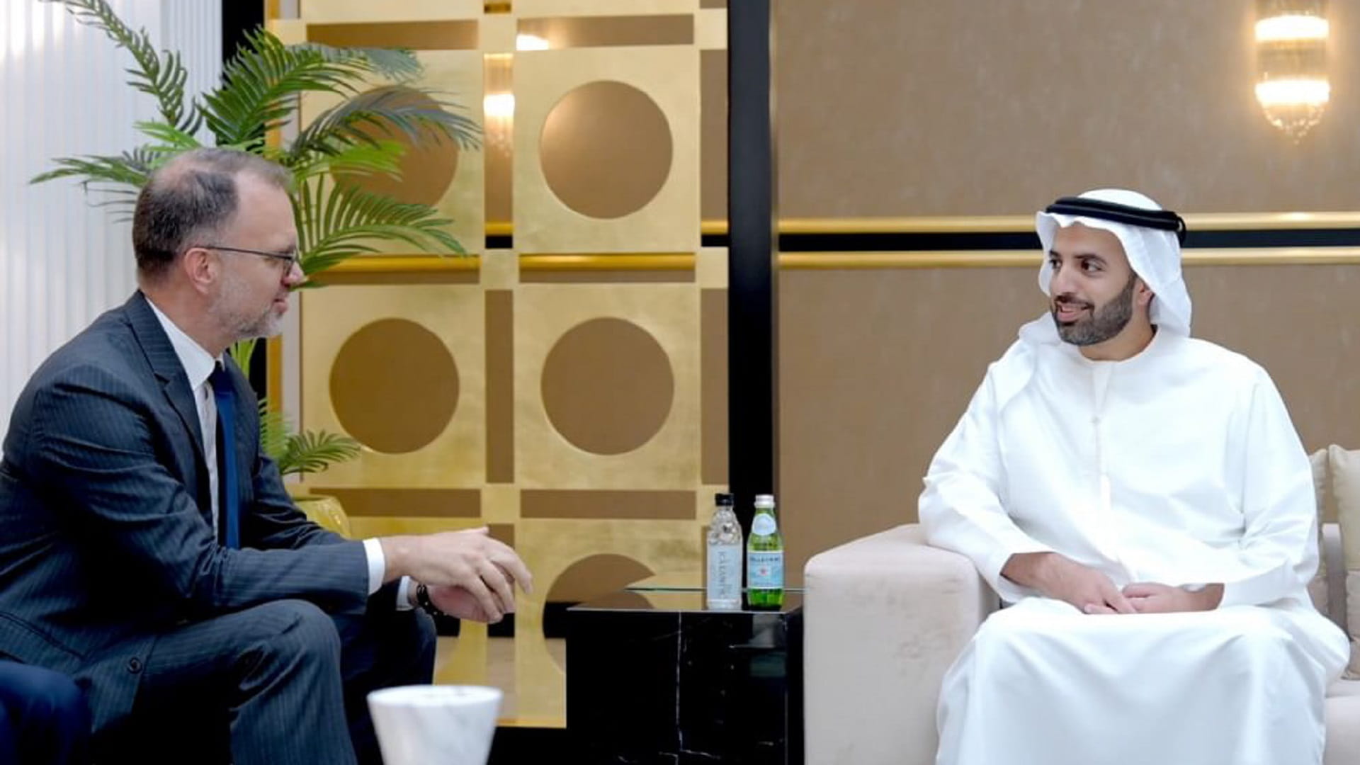 RAK Crown Prince receives US Consul-General