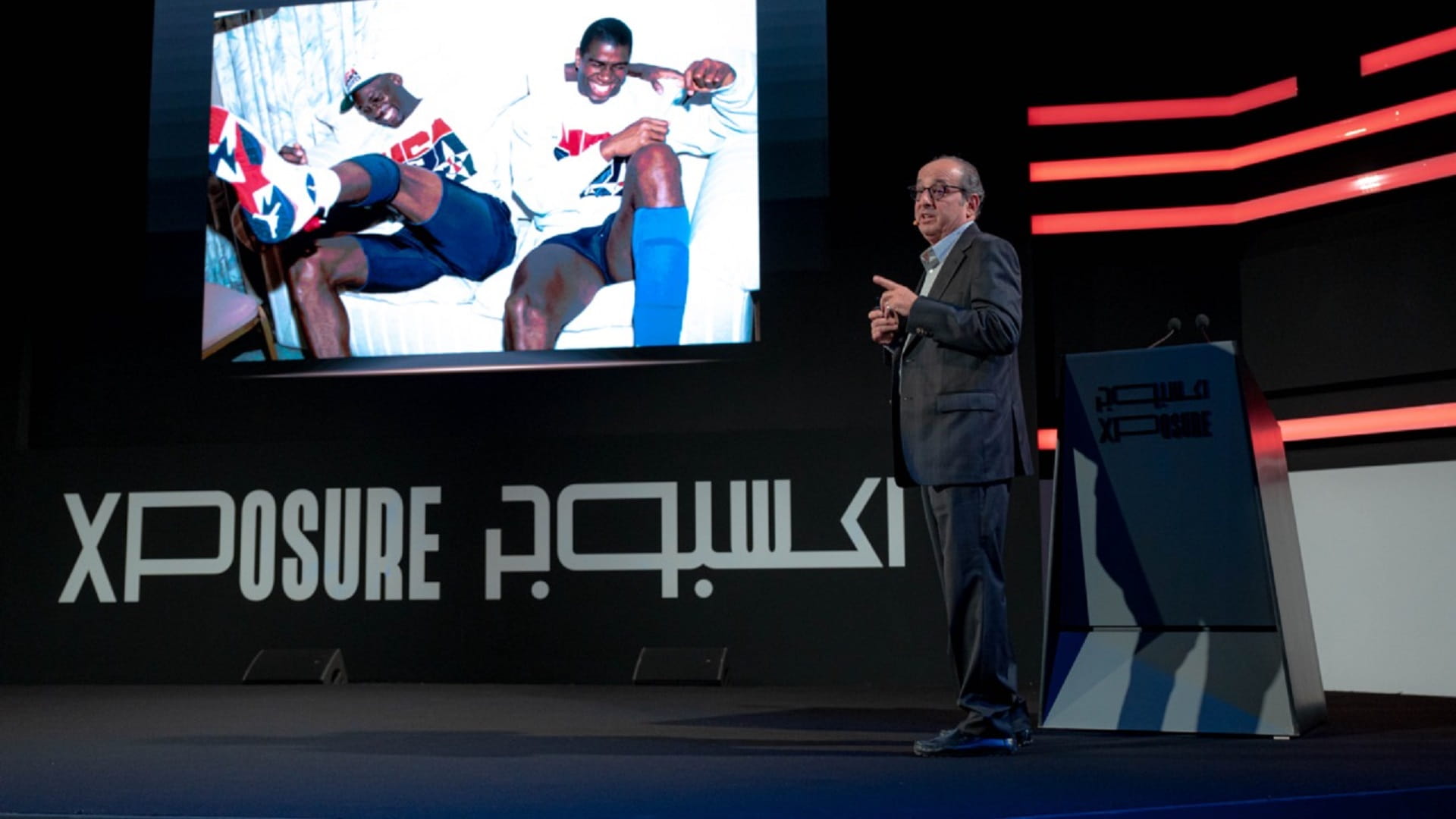 مصور رياضي شهير يدهش زوّار "اكسبوجر" بقصص مهنية تأسر القلوب