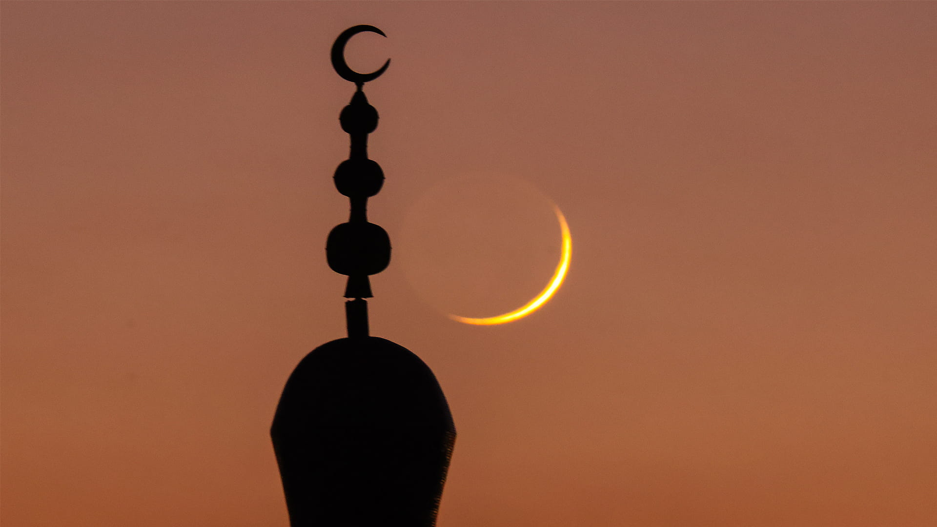 Fatwa Council calls for Ramadan Crescent Moon sighting on Feb. 28 