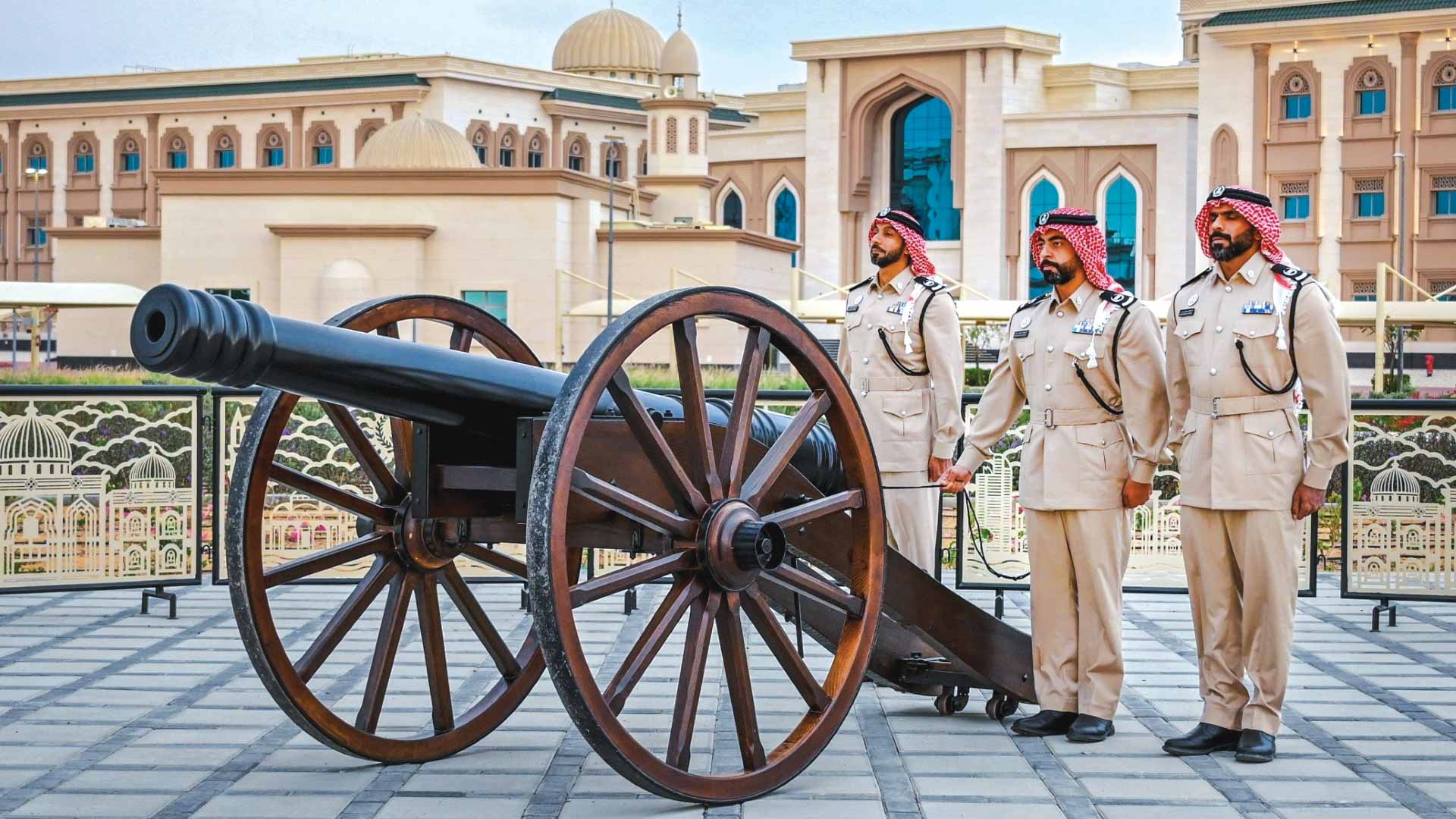 شرطة الشارقة تخصص 10 مواقع لمدفع الإفطار في شهر رمضان المبارك  