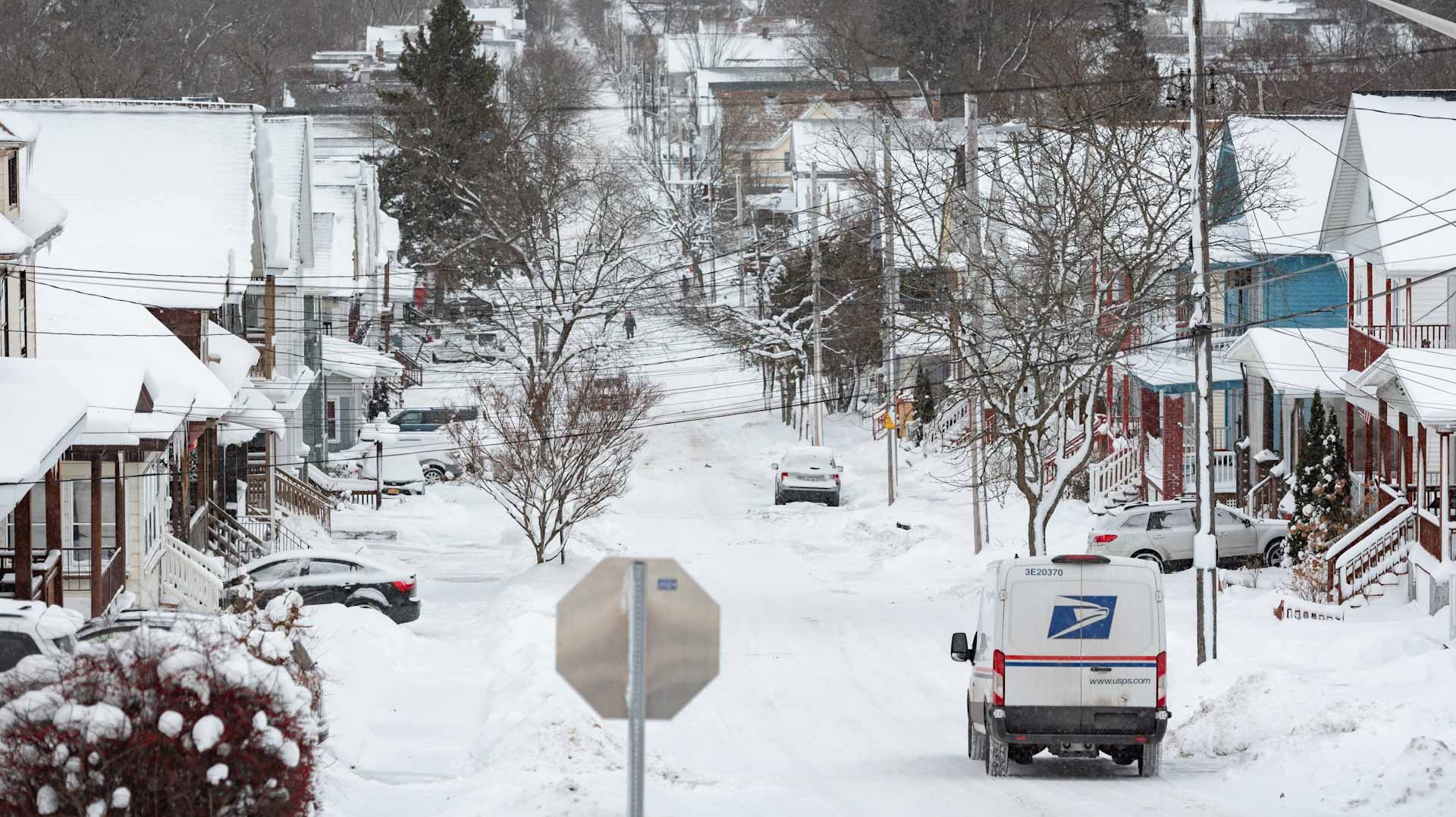 الساحل الشرقي لأميركا يتأهّب لثلوج كثيفة ومطر جليدي