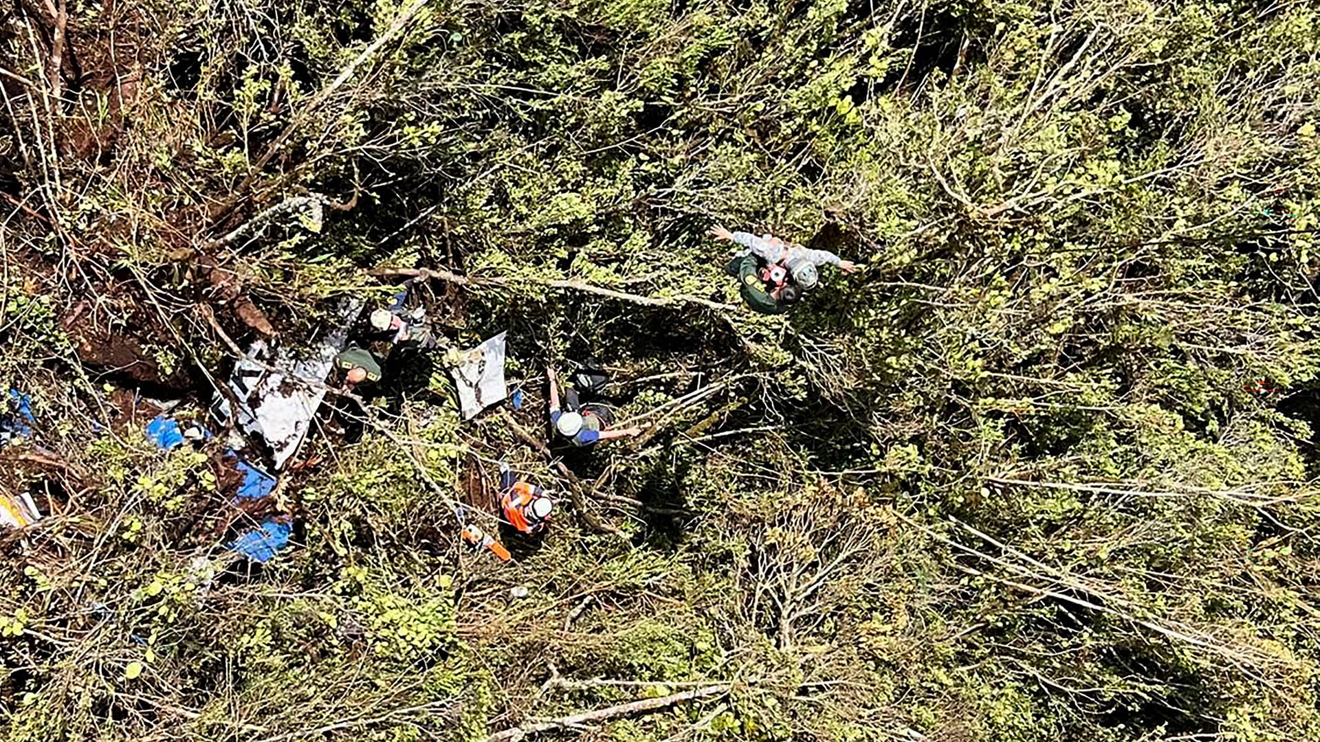 Small aircraft crash in Northwestern Colombia claims 10 lives 