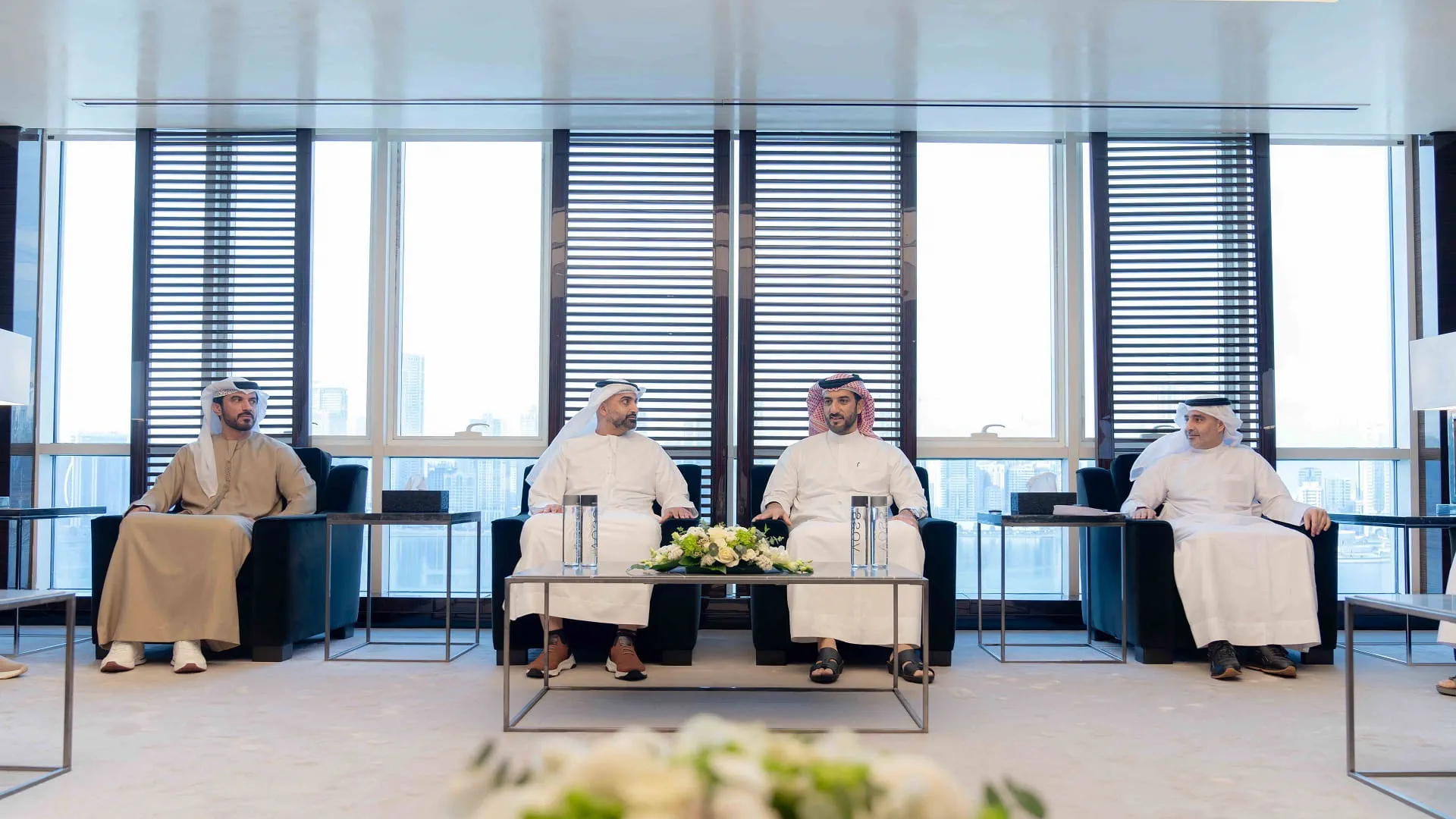 Sultan bin Ahmed receives e& members 