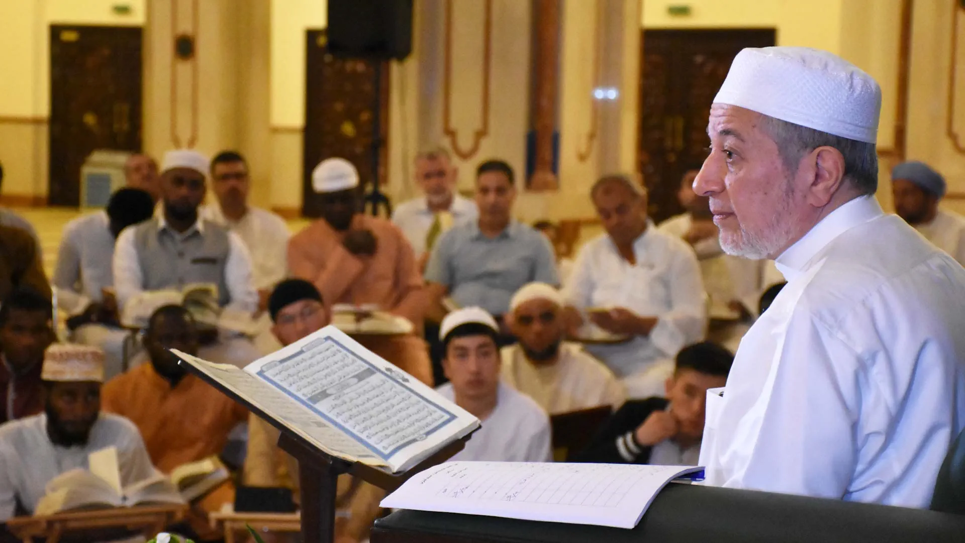 Ibn Al Farka in the first session of Al Muntada Al Islami 