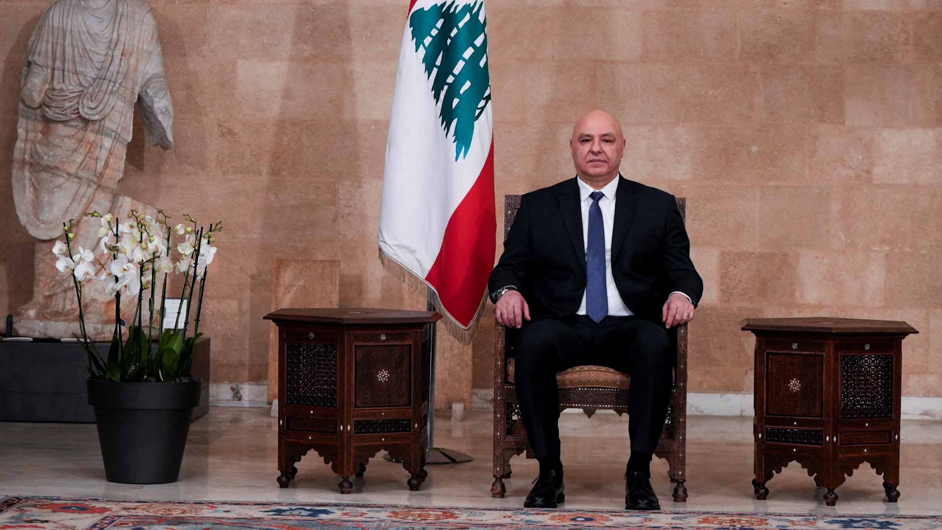 الرئيس اللبناني يبحث مع وفد عسكري أميركي انسحاب إسرائيل من الجنوب 