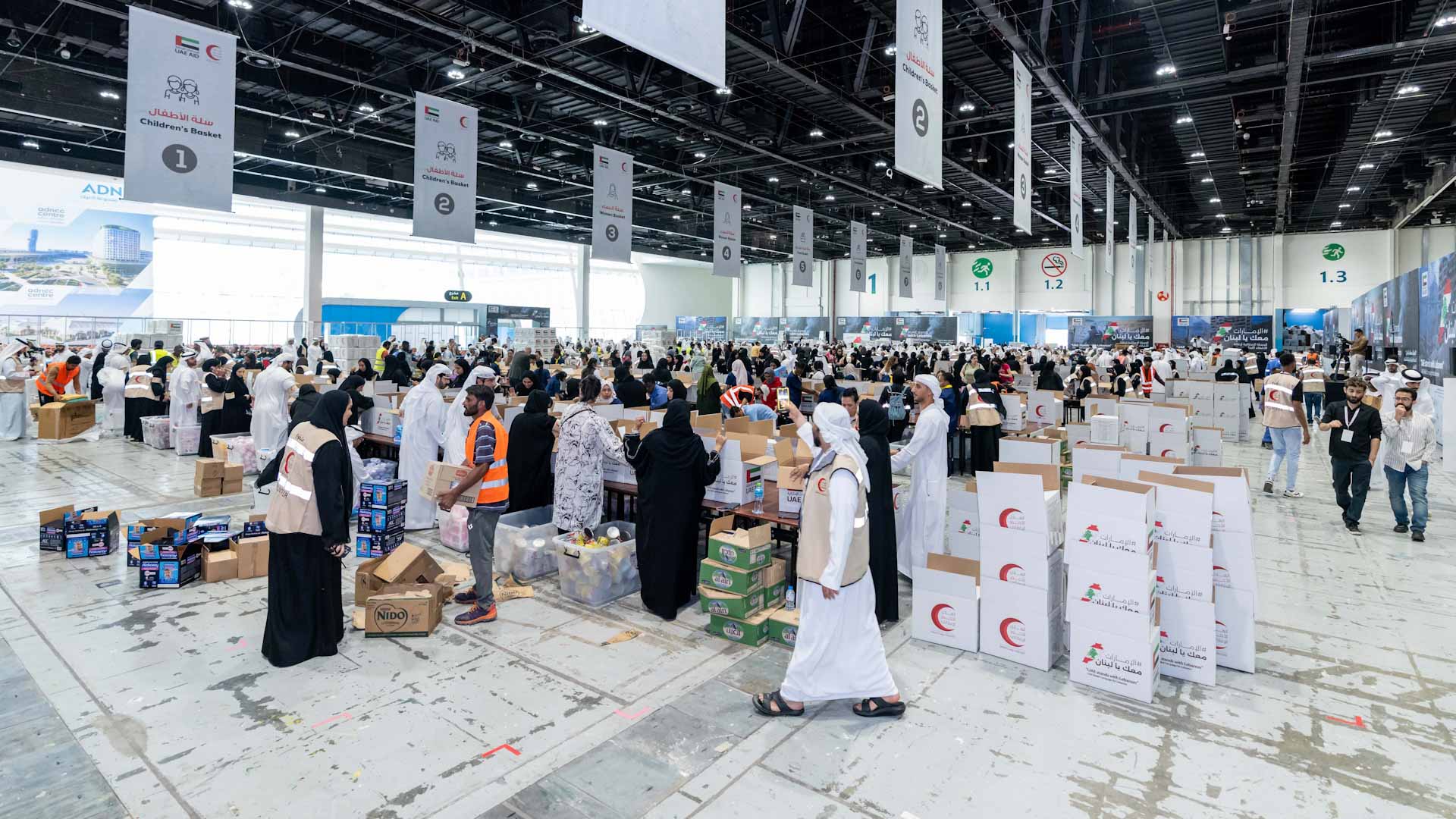 ذياب بن محمد: "الإمارات معك يا لبنان" تجسد إرث زايد الإنساني 