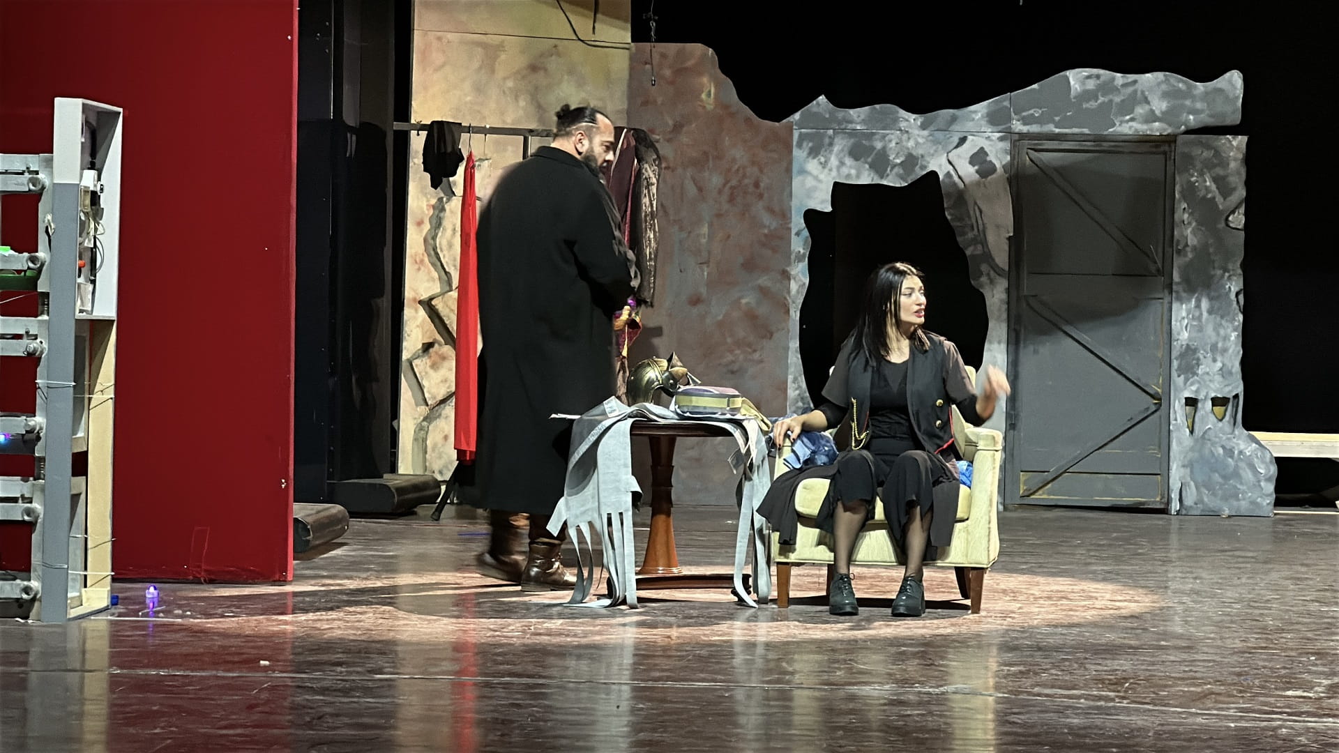 500 Omani artists participate in the Arab Theater Festival 