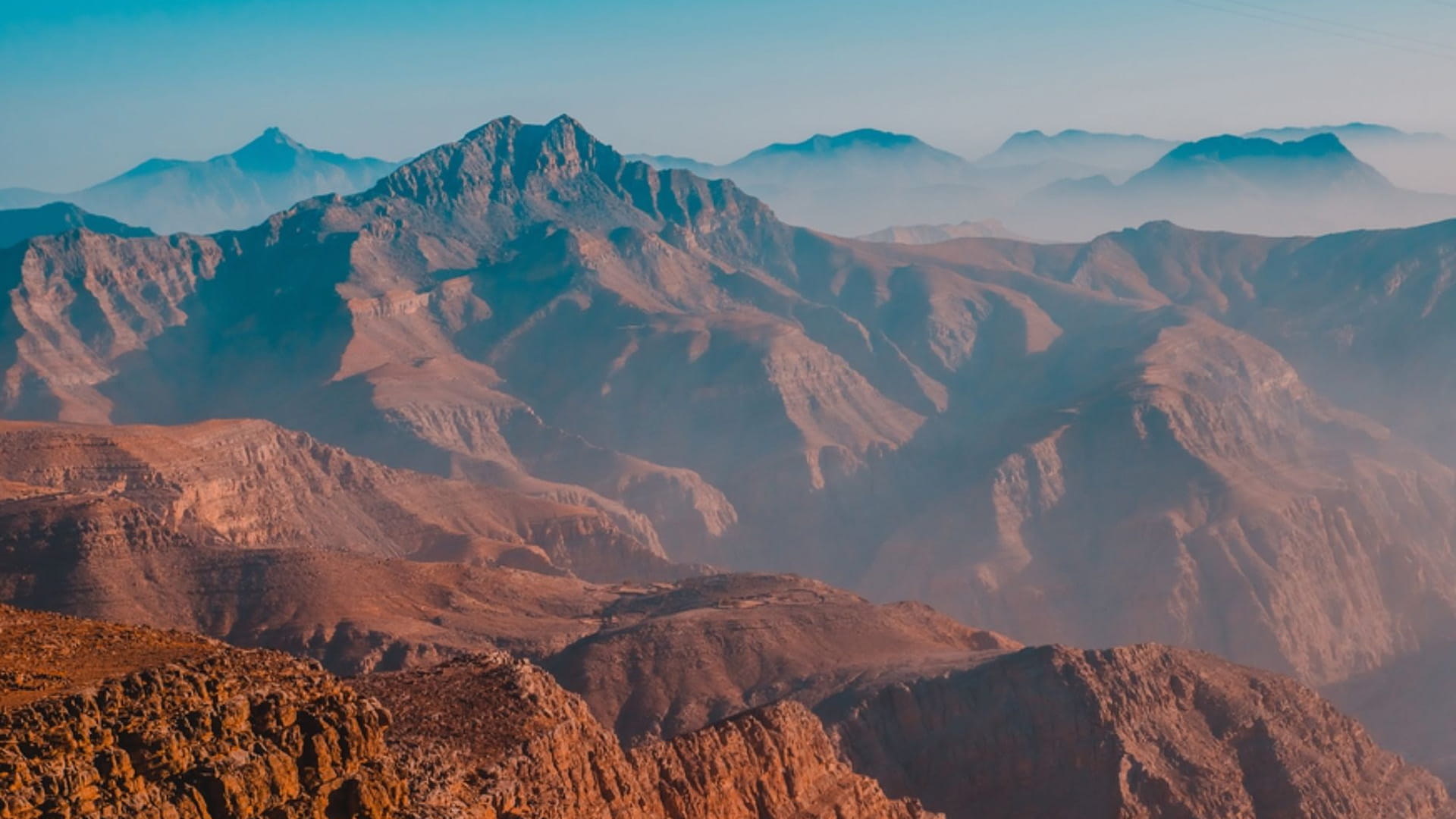 أعلى قمة في الإمارات: جبل جيس